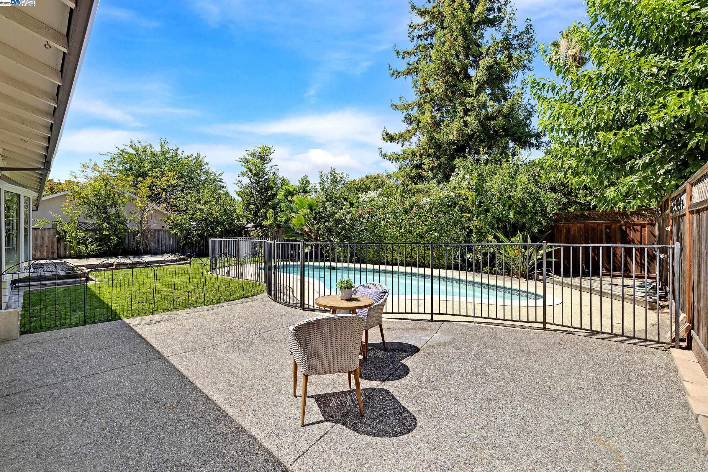 Detail Gallery Image 33 of 40 For 5041 Golden Rd, Pleasanton,  CA 94566 - 4 Beds | 2 Baths