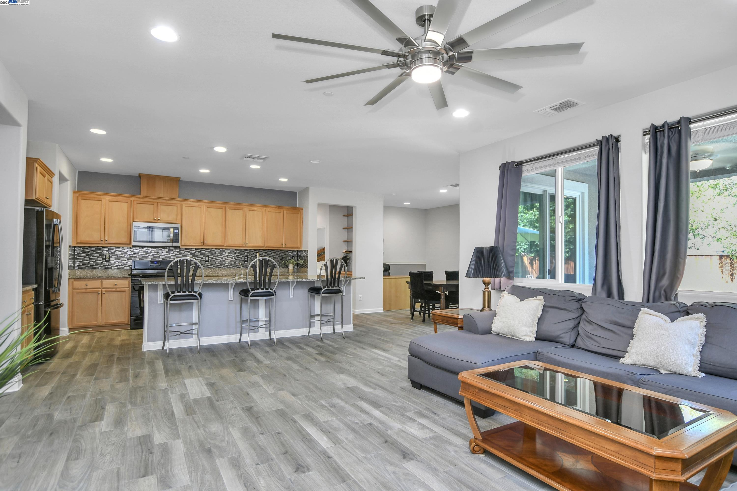 Detail Gallery Image 11 of 39 For 538 Mandevilla Dr, Brentwood,  CA 94513-0000 - 5 Beds | 4 Baths