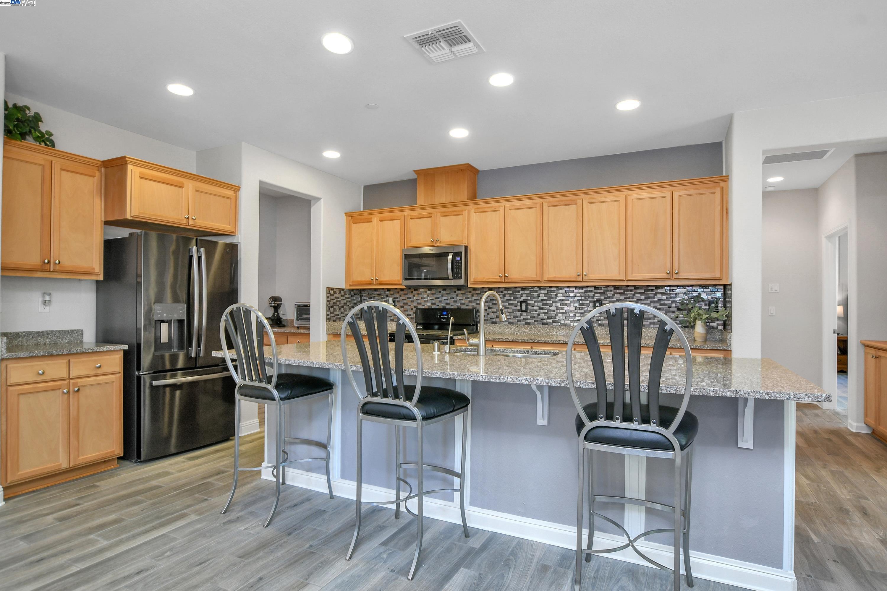 Detail Gallery Image 13 of 39 For 538 Mandevilla Dr, Brentwood,  CA 94513-0000 - 5 Beds | 4 Baths