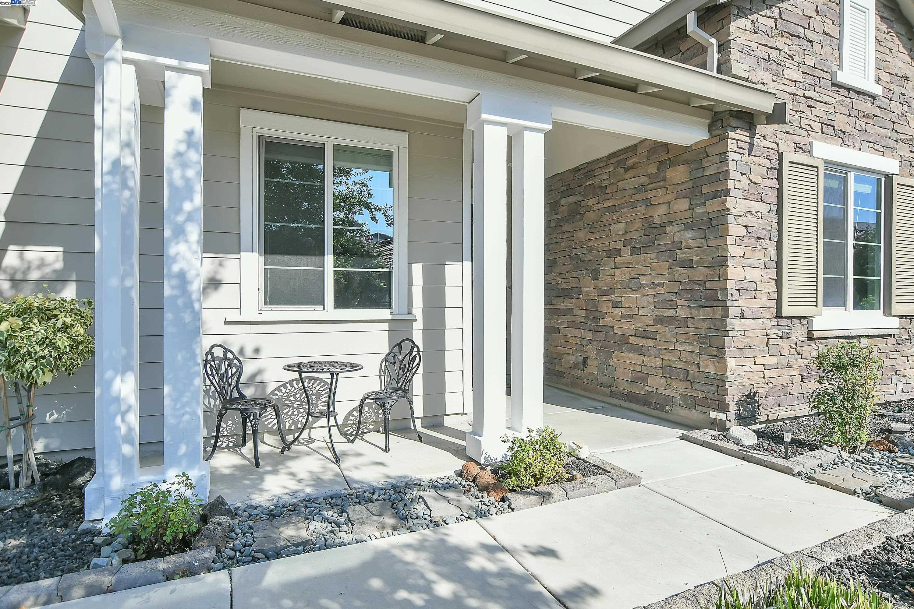 Detail Gallery Image 3 of 39 For 538 Mandevilla Dr, Brentwood,  CA 94513-0000 - 5 Beds | 4 Baths