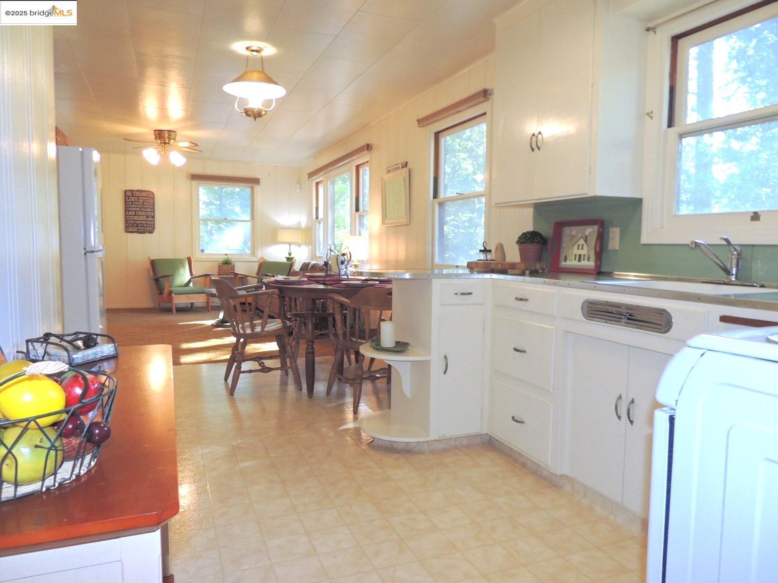 Detail Gallery Image 18 of 52 For 21705 Cedar Springs Rd, Twain Harte,  CA 95383 - 2 Beds | 2 Baths
