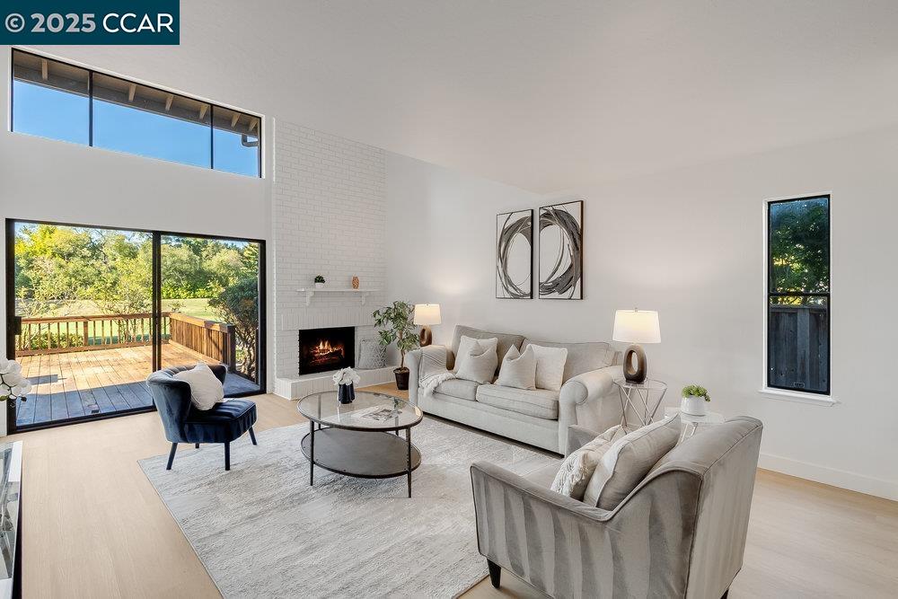 Detail Gallery Image 11 of 45 For 639 Augusta Drive, Moraga,  CA 94556 - 2 Beds | 2/1 Baths