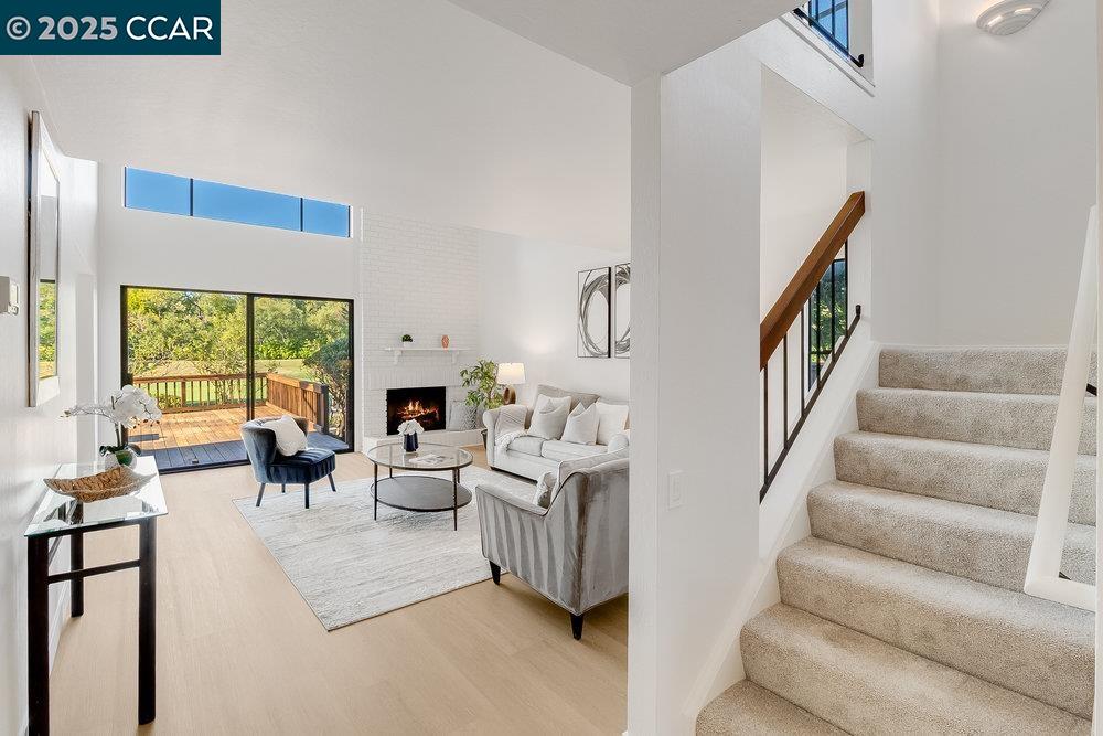 Detail Gallery Image 10 of 45 For 639 Augusta Drive, Moraga,  CA 94556 - 2 Beds | 2/1 Baths