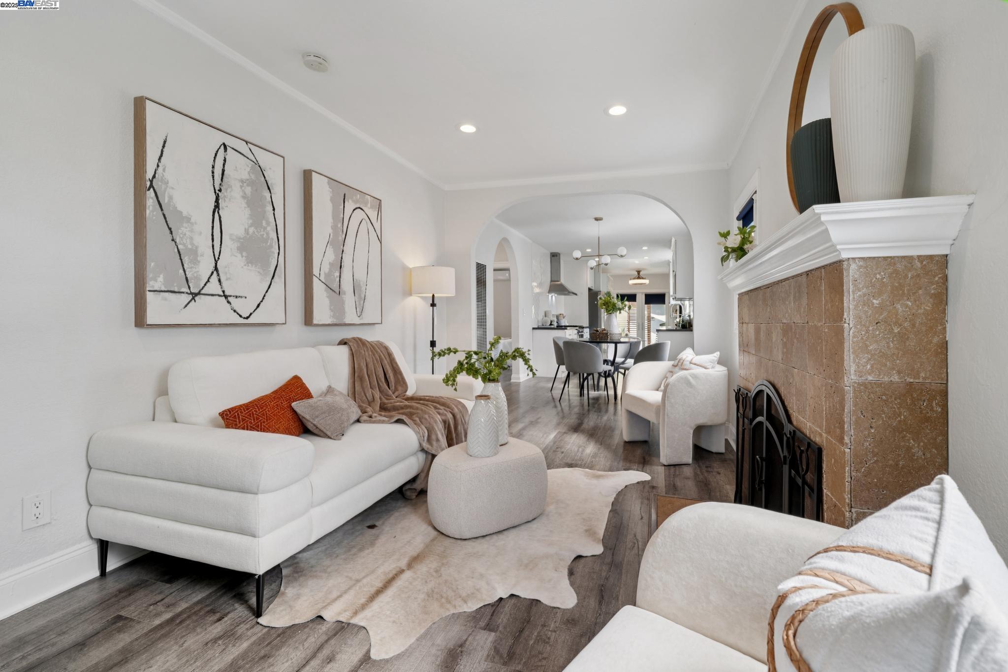 Detail Gallery Image 2 of 57 For 9340 Thermal St, Oakland,  CA 94605 - 3 Beds | 3 Baths