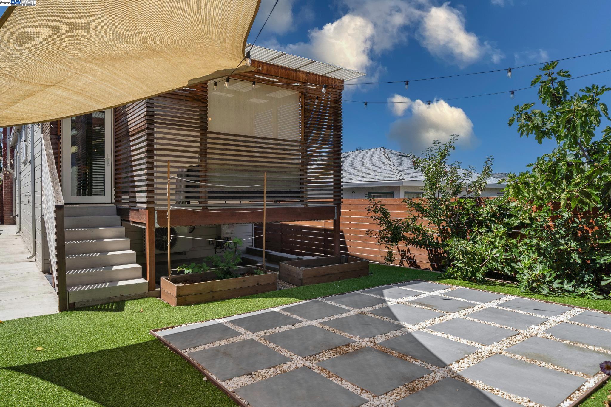 Detail Gallery Image 34 of 57 For 9340 Thermal St, Oakland,  CA 94605 - 3 Beds | 3 Baths