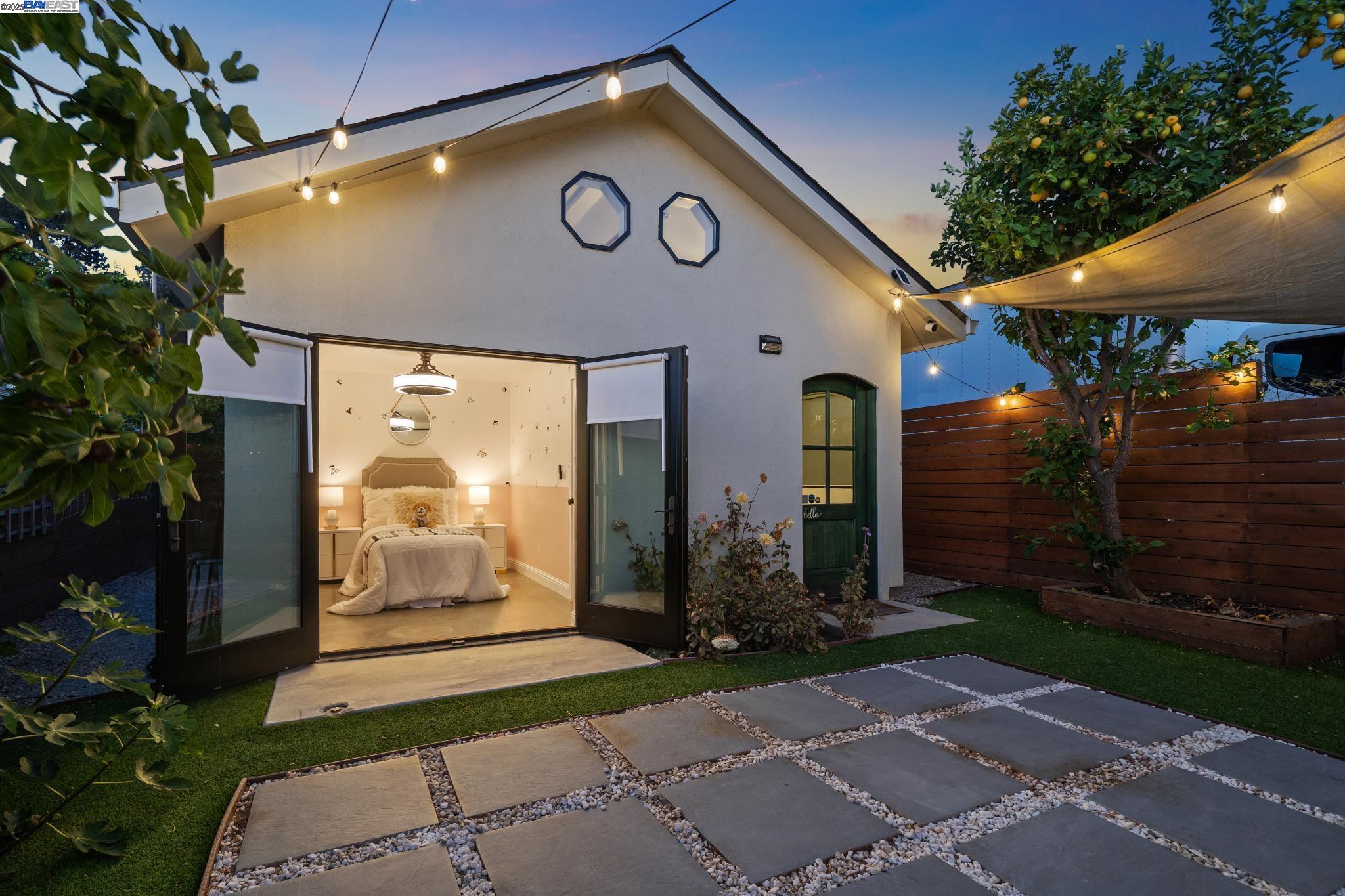 Detail Gallery Image 44 of 57 For 9340 Thermal St, Oakland,  CA 94605 - 3 Beds | 3 Baths