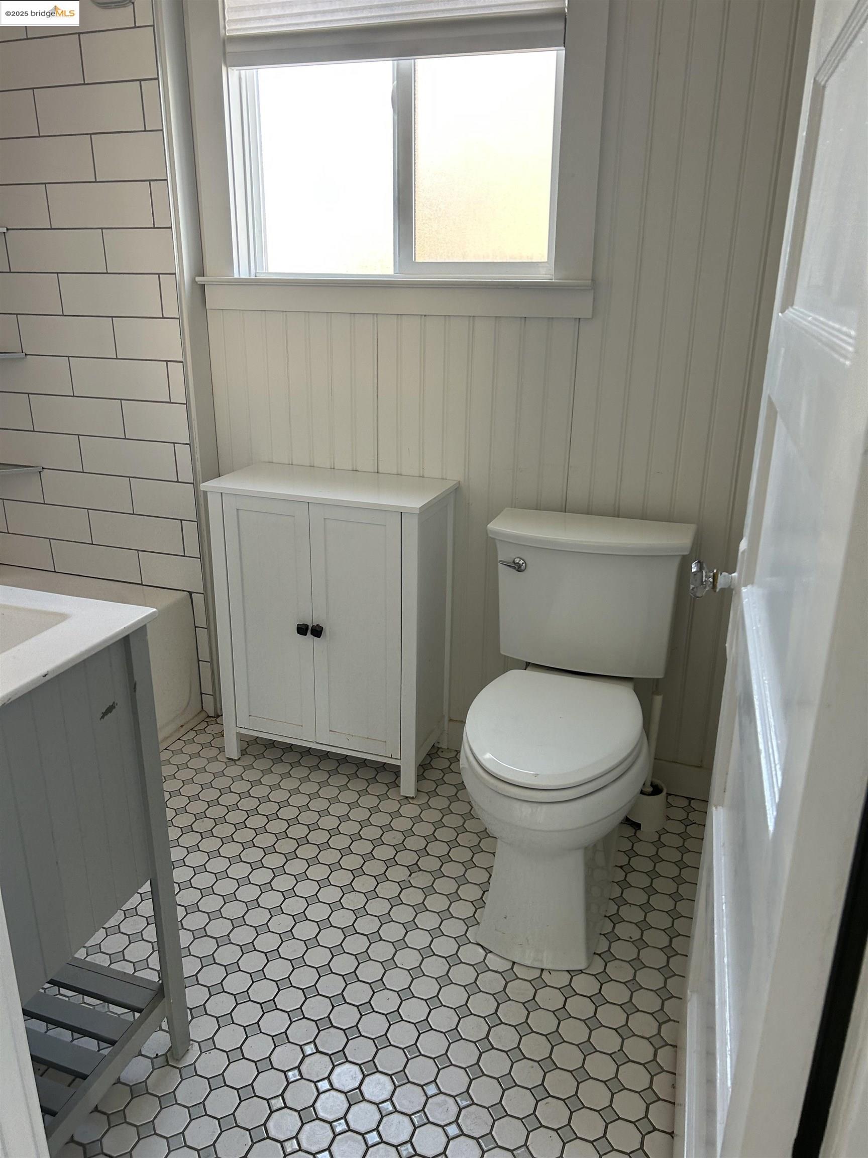 Detail Gallery Image 15 of 25 For 1701-1703 Macarthur Blvd, Oakland,  CA 94602 - – Beds | – Baths