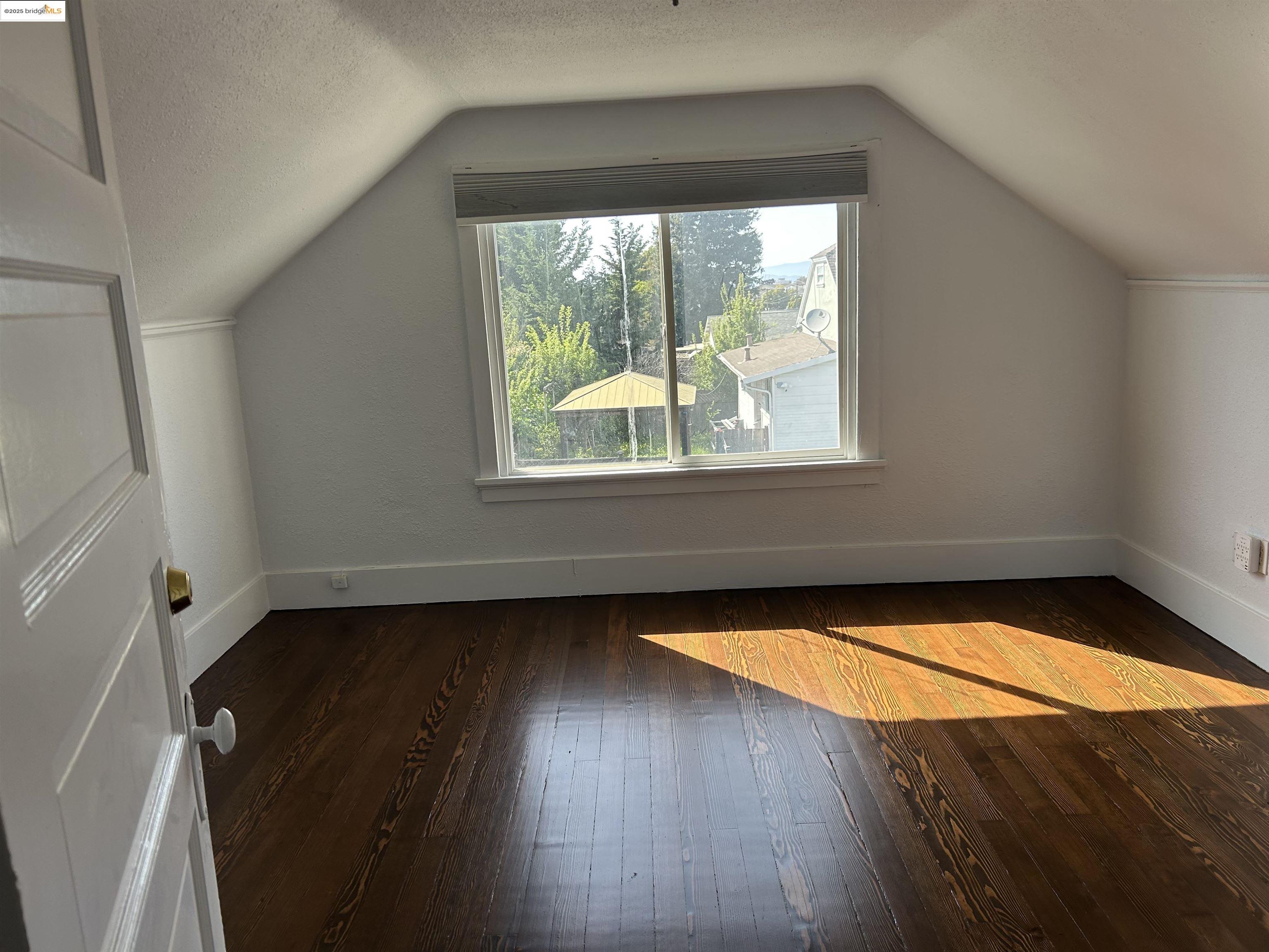 Detail Gallery Image 22 of 25 For 1701-1703 Macarthur Blvd, Oakland,  CA 94602 - – Beds | – Baths