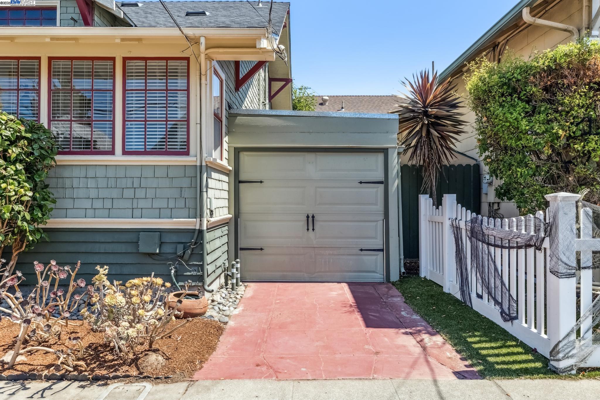 Detail Gallery Image 37 of 40 For 1438 6th St, Alameda,  CA 94501 - 3 Beds | 2 Baths