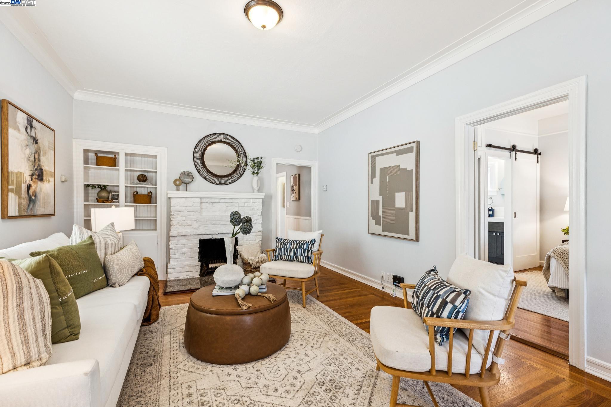 Detail Gallery Image 5 of 40 For 1438 6th St, Alameda,  CA 94501 - 3 Beds | 2 Baths