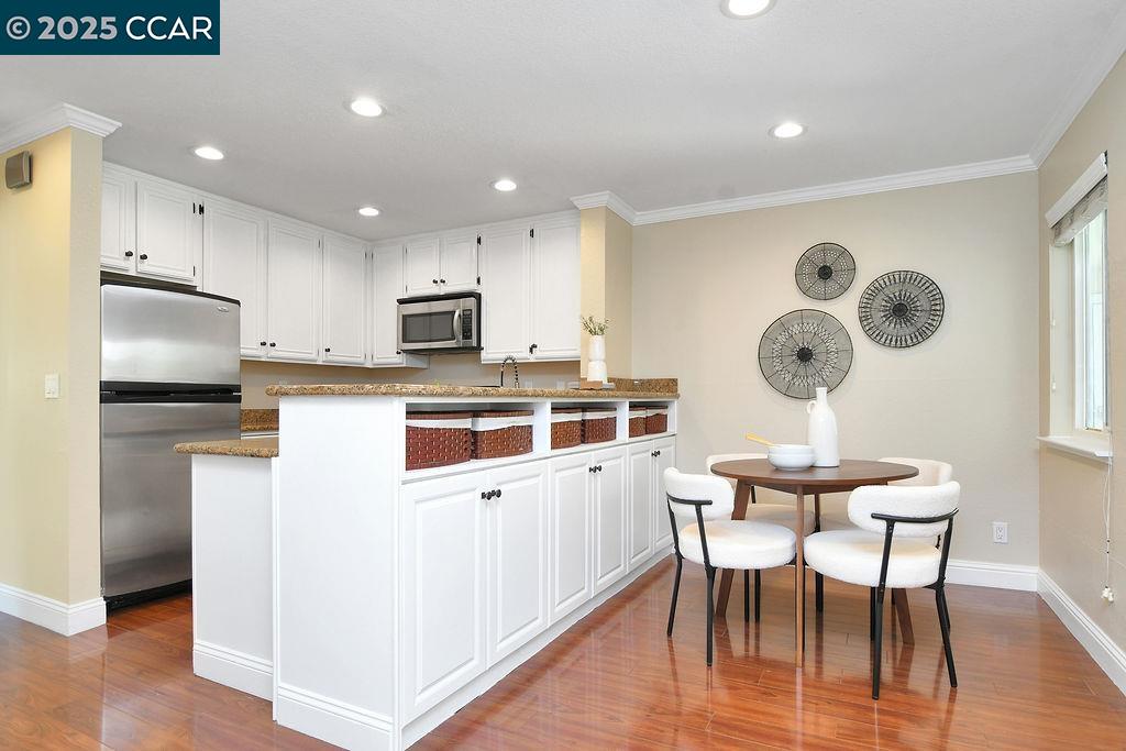 Photo #6: 41109669 Listing 