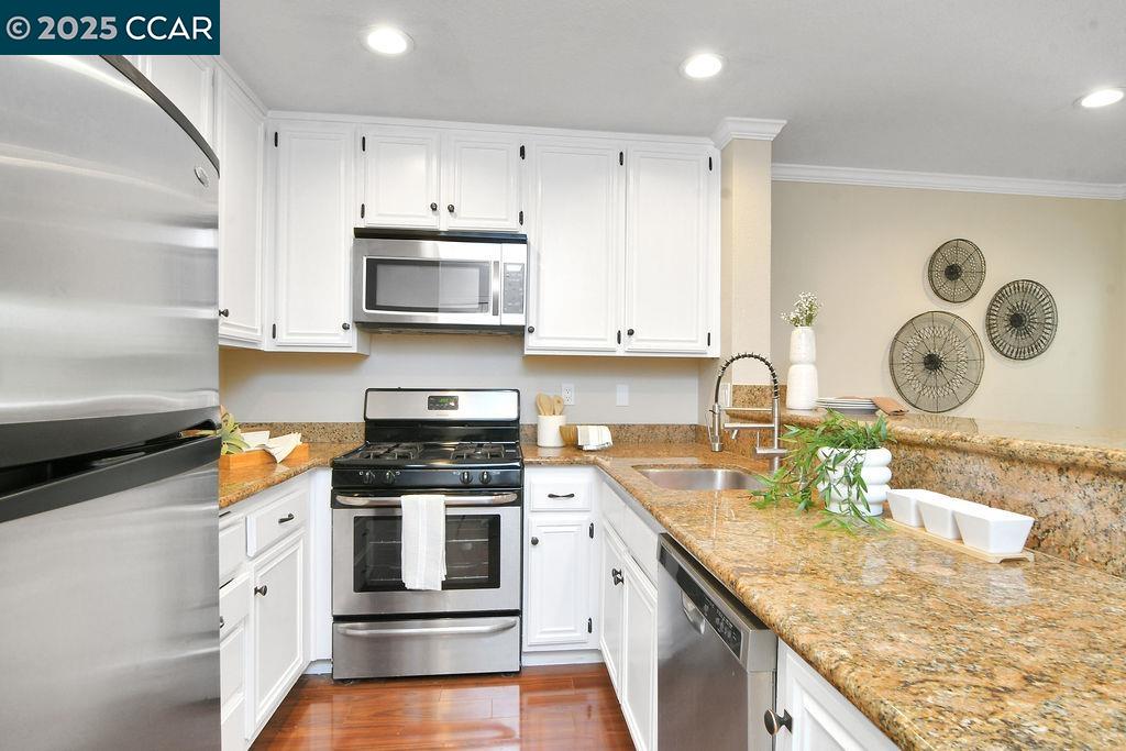 Photo #7: 41109669 Listing: Photo #7