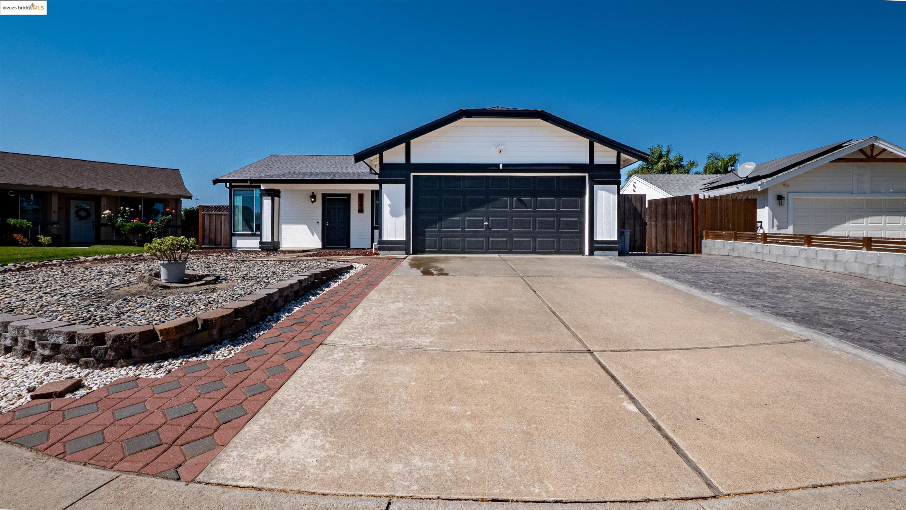 Detail Gallery Image 1 of 35 For 306 Deerpark Way, Oakley,  CA 94561 - 3 Beds | 2 Baths