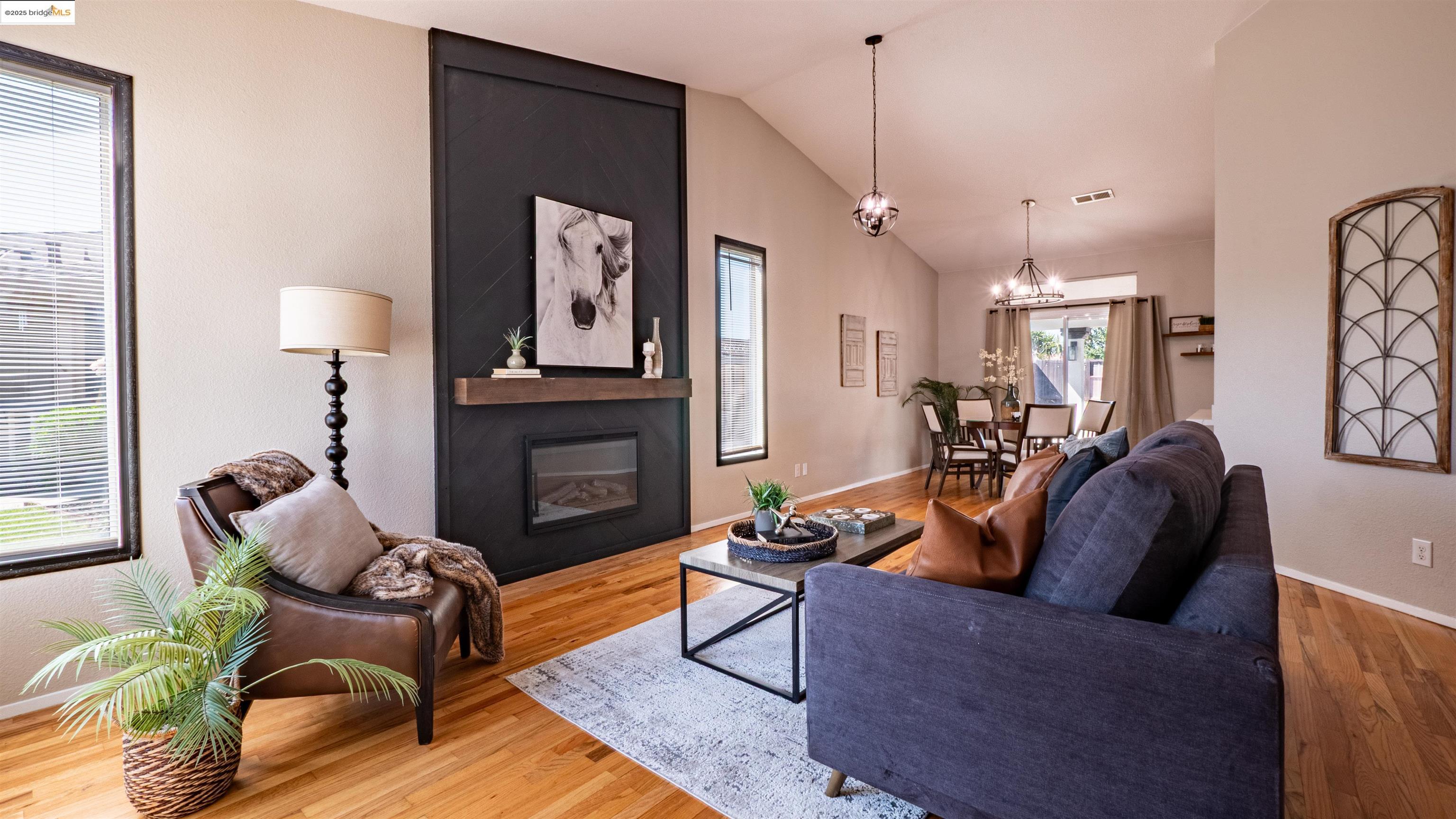 Detail Gallery Image 3 of 35 For 306 Deerpark Way, Oakley,  CA 94561 - 3 Beds | 2 Baths