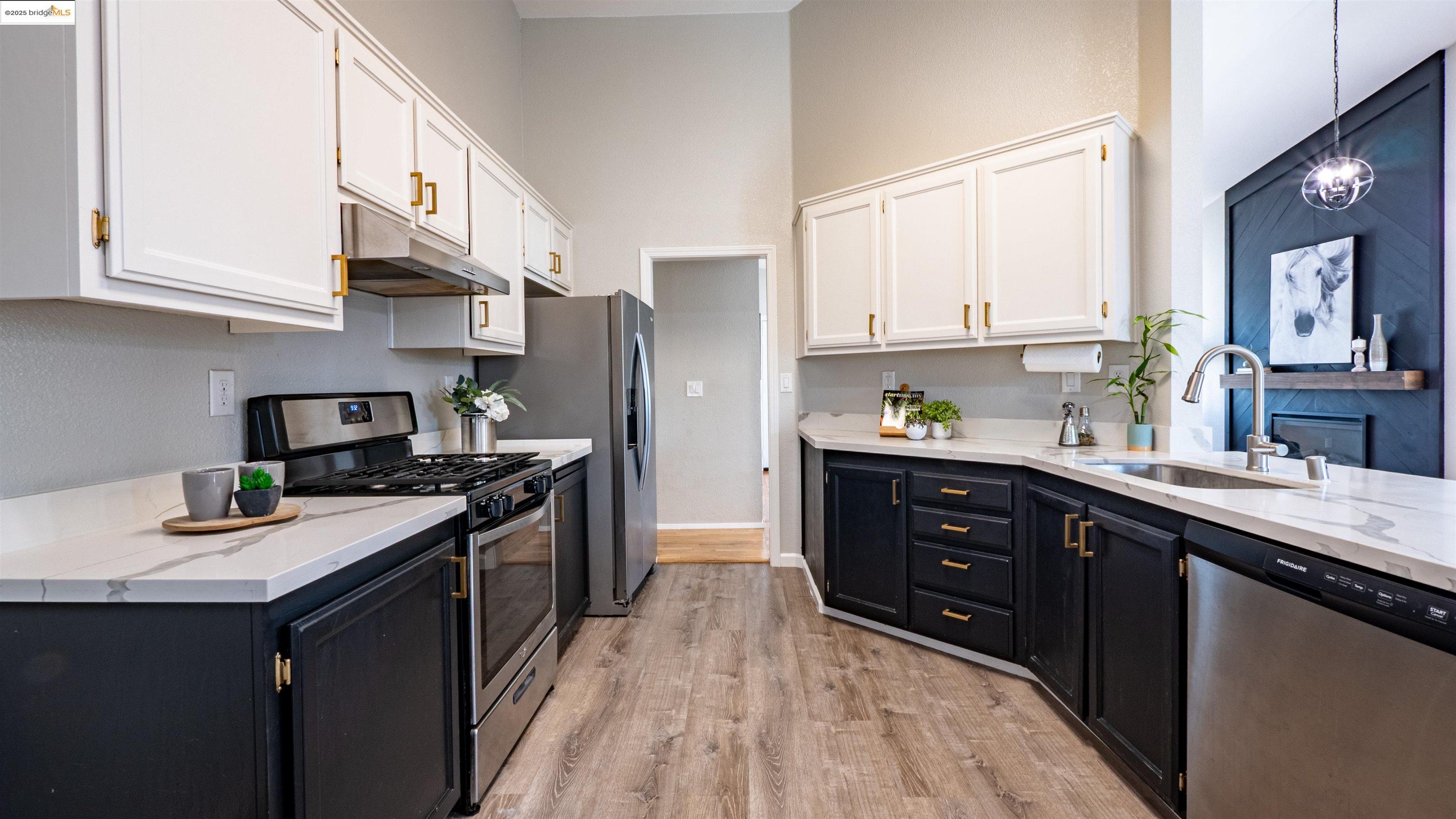Detail Gallery Image 9 of 35 For 306 Deerpark Way, Oakley,  CA 94561 - 3 Beds | 2 Baths