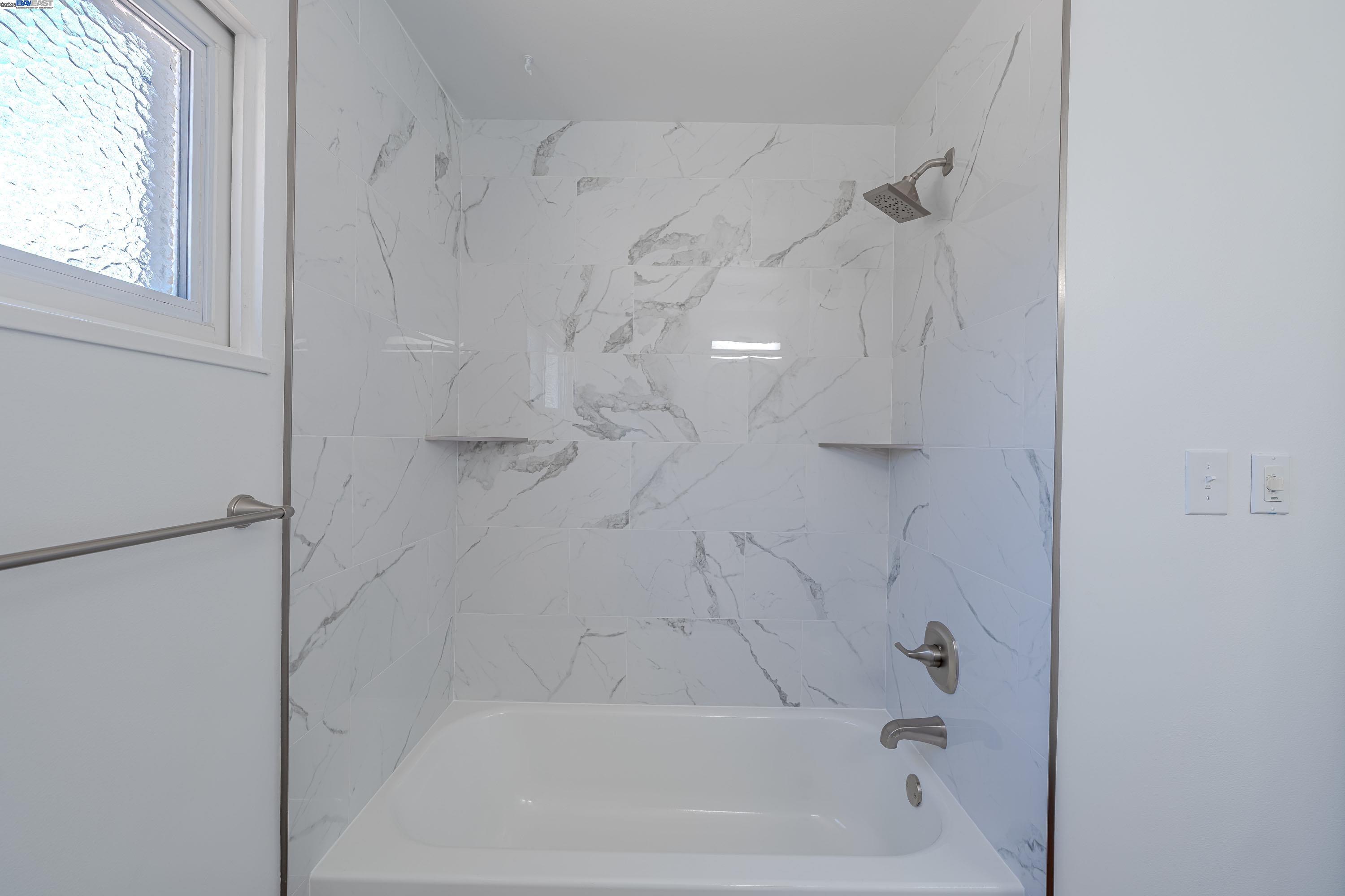 Detail Gallery Image 23 of 30 For 914 School St, San Leandro,  CA 94577 - 3 Beds | 1/1 Baths