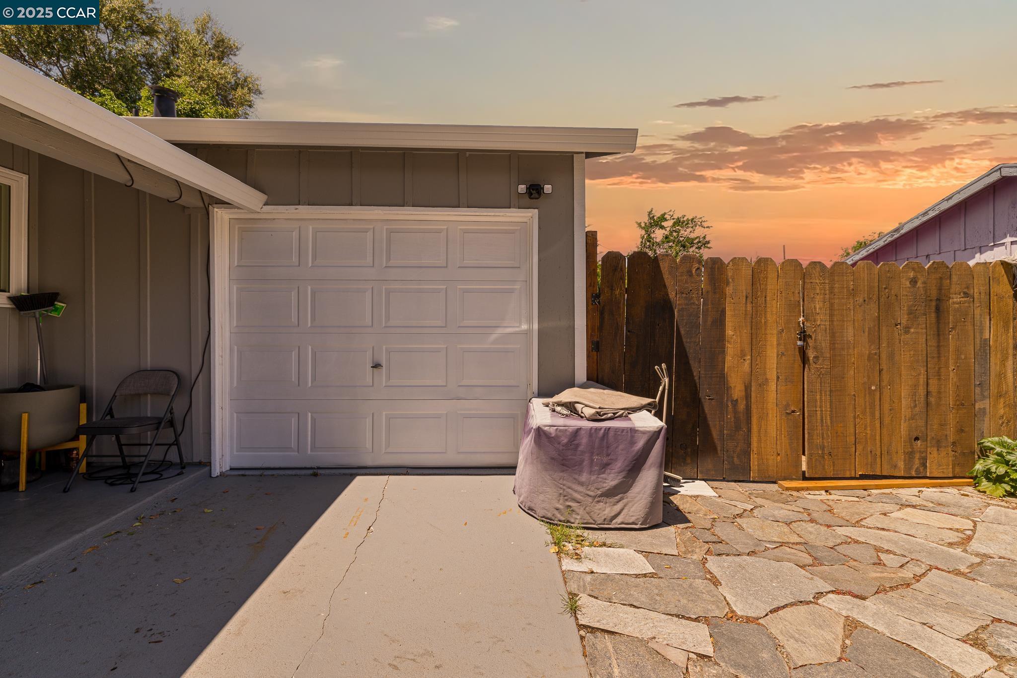 Detail Gallery Image 17 of 19 For 1652 Deems St., Pittsburg,  CA 94565 - 3 Beds | 1 Baths