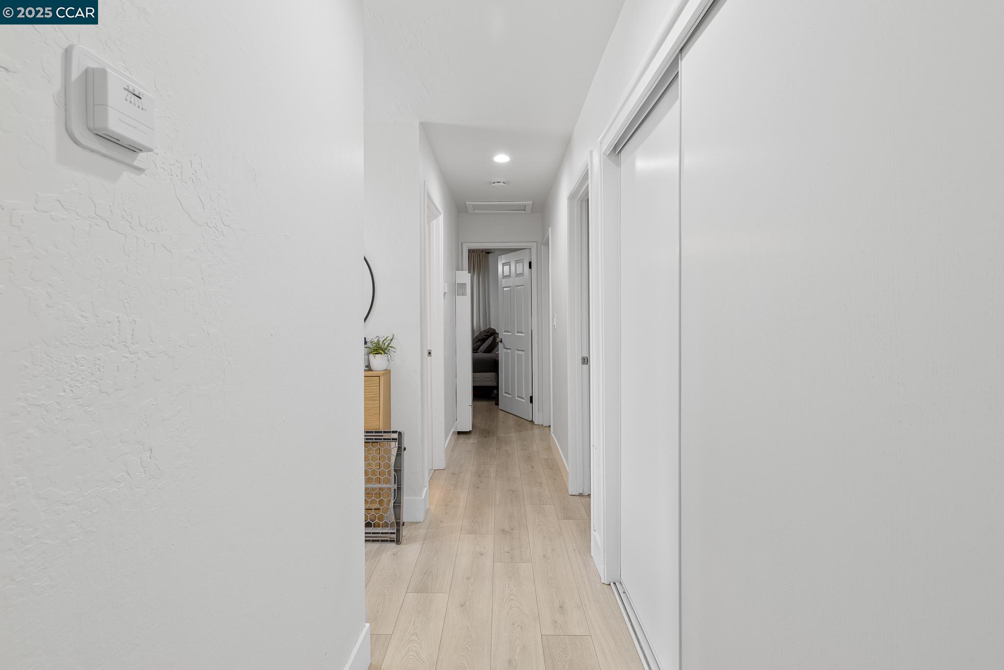 Detail Gallery Image 9 of 19 For 1652 Deems St., Pittsburg,  CA 94565 - 3 Beds | 1 Baths