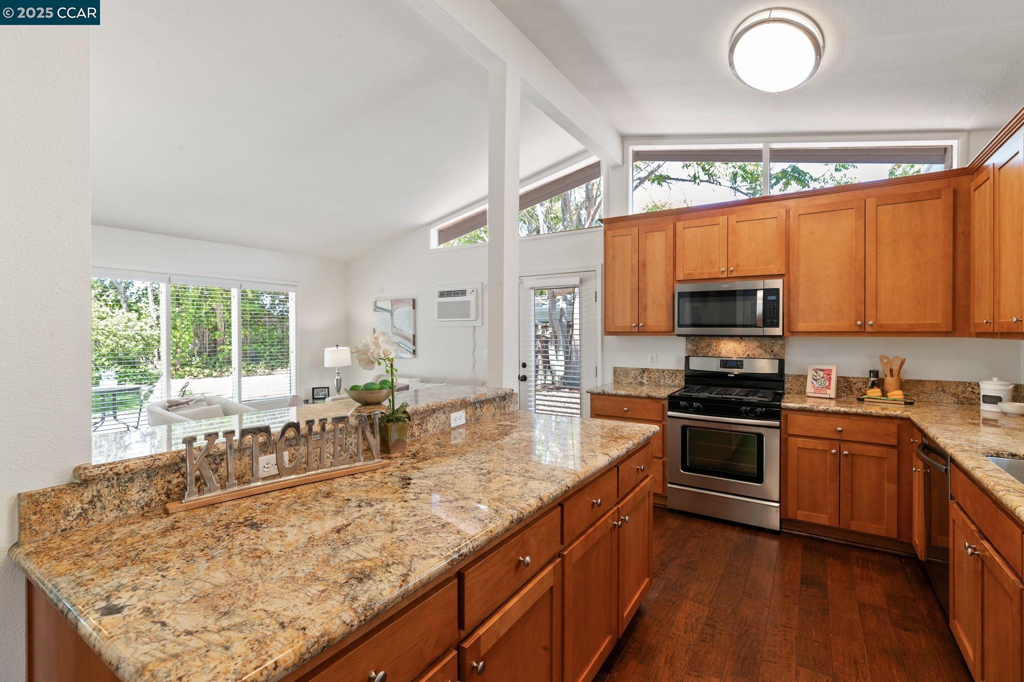 Detail Gallery Image 13 of 34 For 3249 Claudia Dr, Concord,  CA 94519 - 4 Beds | 2 Baths