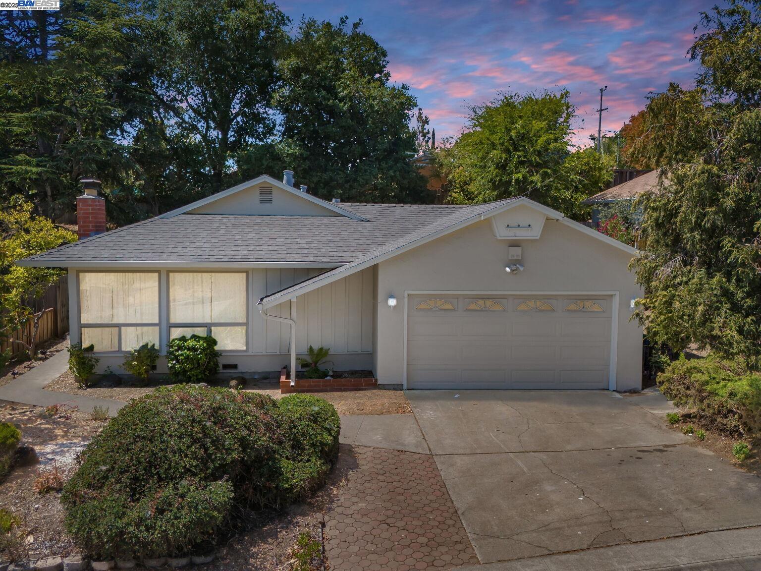Detail Gallery Image 1 of 60 For 4520 Valley View Rd, Richmond,  CA 94803 - 3 Beds | 2 Baths