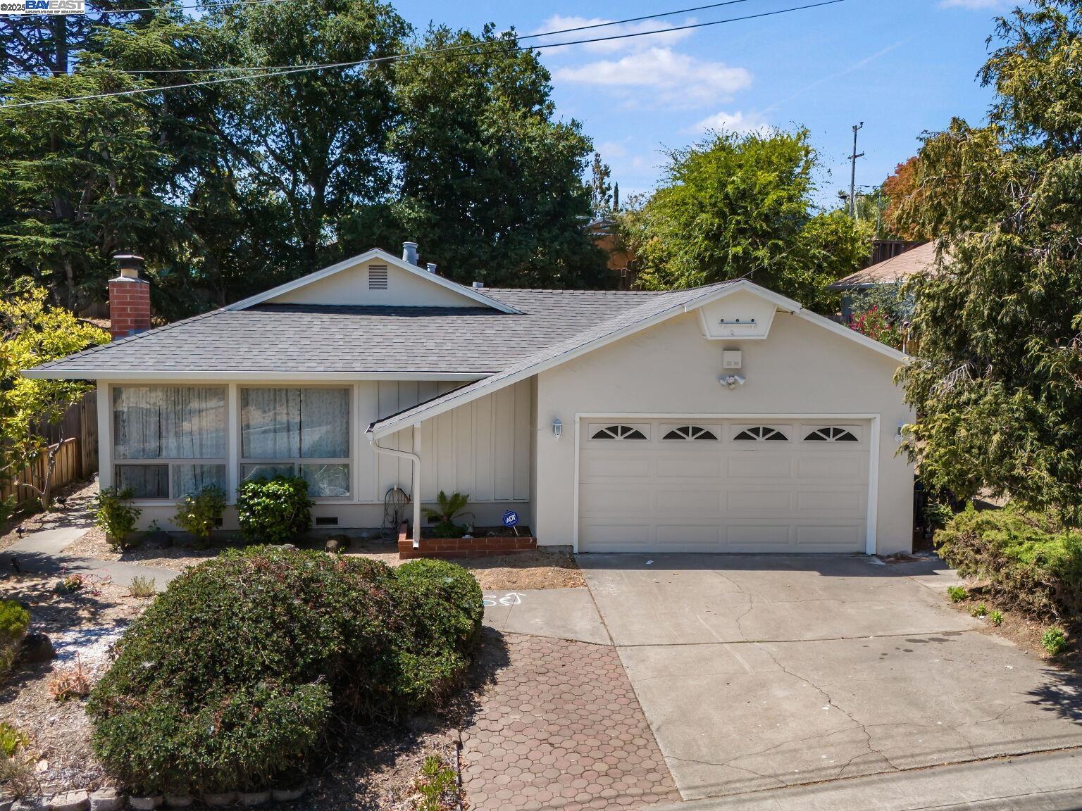 Detail Gallery Image 11 of 60 For 4520 Valley View Rd, Richmond,  CA 94803 - 3 Beds | 2 Baths