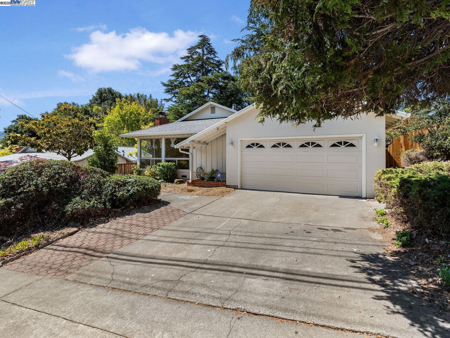 Detail Gallery Image 14 of 60 For 4520 Valley View Rd, Richmond,  CA 94803 - 3 Beds | 2 Baths