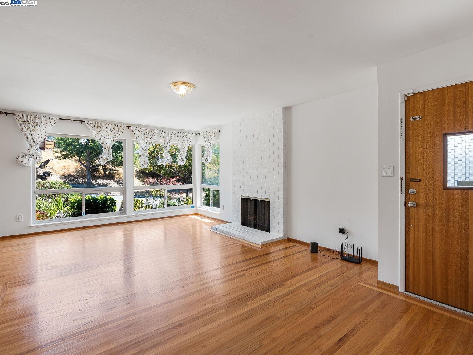 Detail Gallery Image 15 of 60 For 4520 Valley View Rd, Richmond,  CA 94803 - 3 Beds | 2 Baths