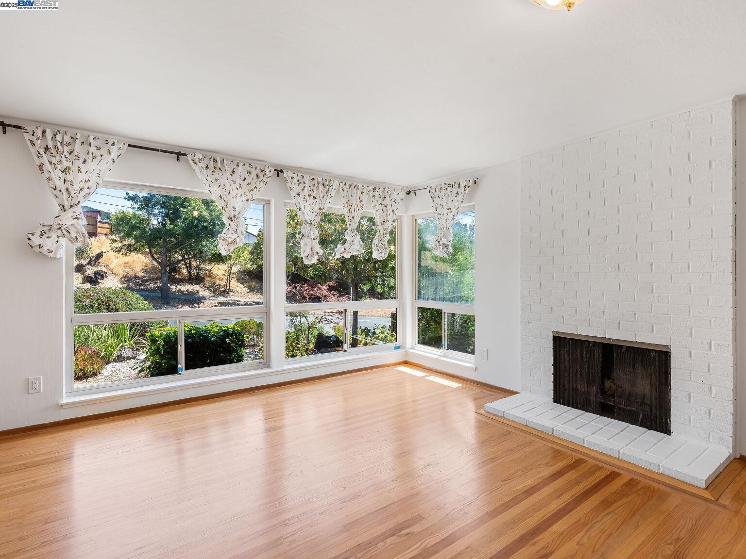 Detail Gallery Image 21 of 60 For 4520 Valley View Rd, Richmond,  CA 94803 - 3 Beds | 2 Baths