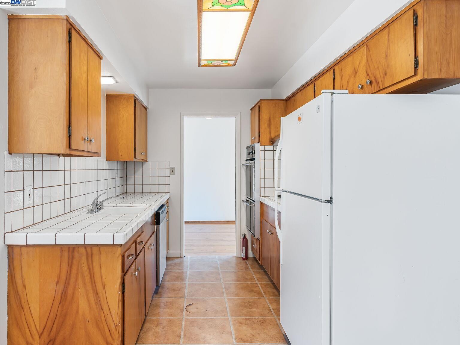 Detail Gallery Image 25 of 60 For 4520 Valley View Rd, Richmond,  CA 94803 - 3 Beds | 2 Baths