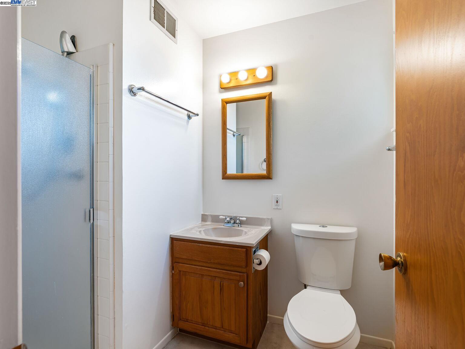 Detail Gallery Image 30 of 60 For 4520 Valley View Rd, Richmond,  CA 94803 - 3 Beds | 2 Baths