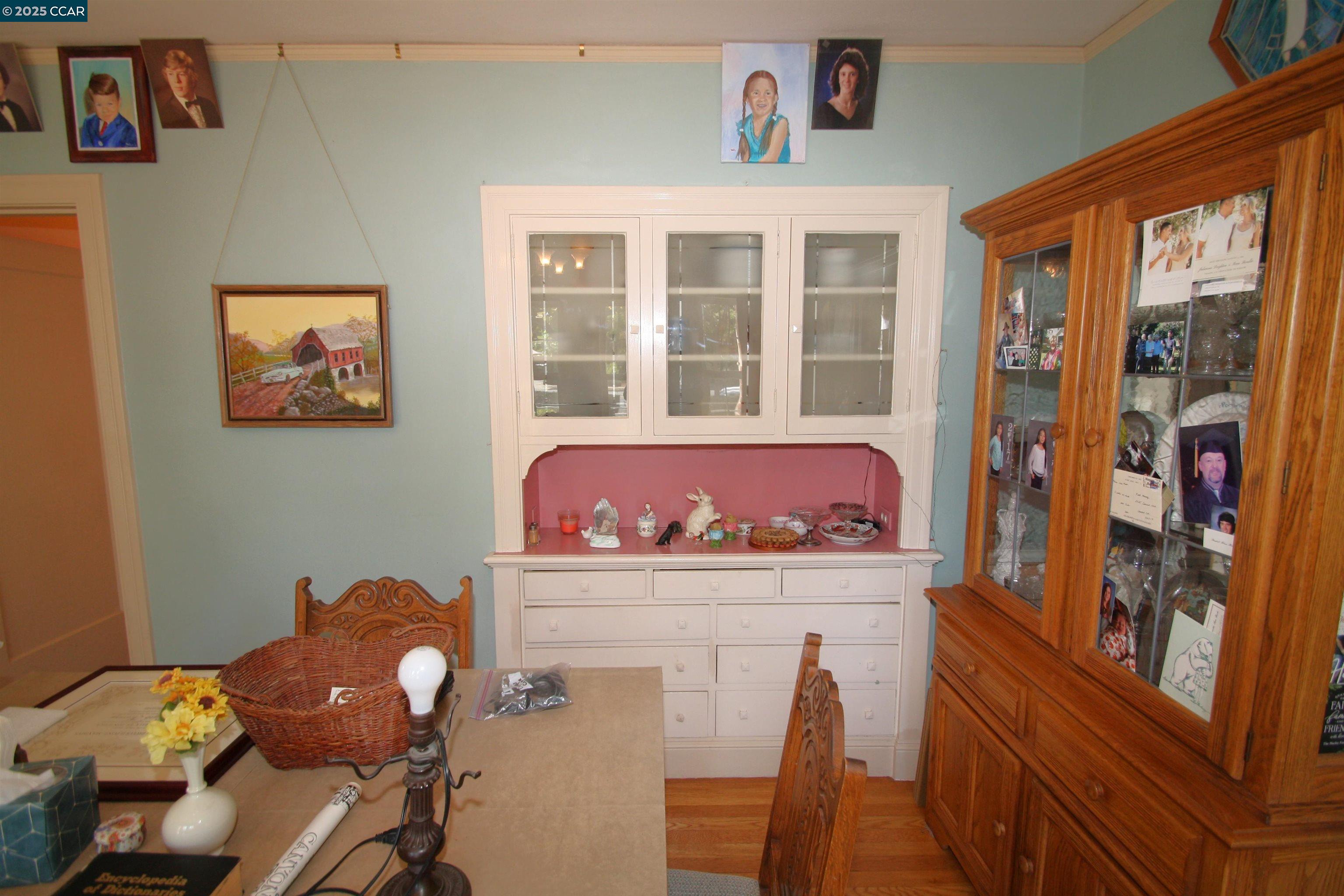 Detail Gallery Image 16 of 35 For 2825 Concord Blvd, Concord,  CA 94519 - 4 Beds | 2 Baths