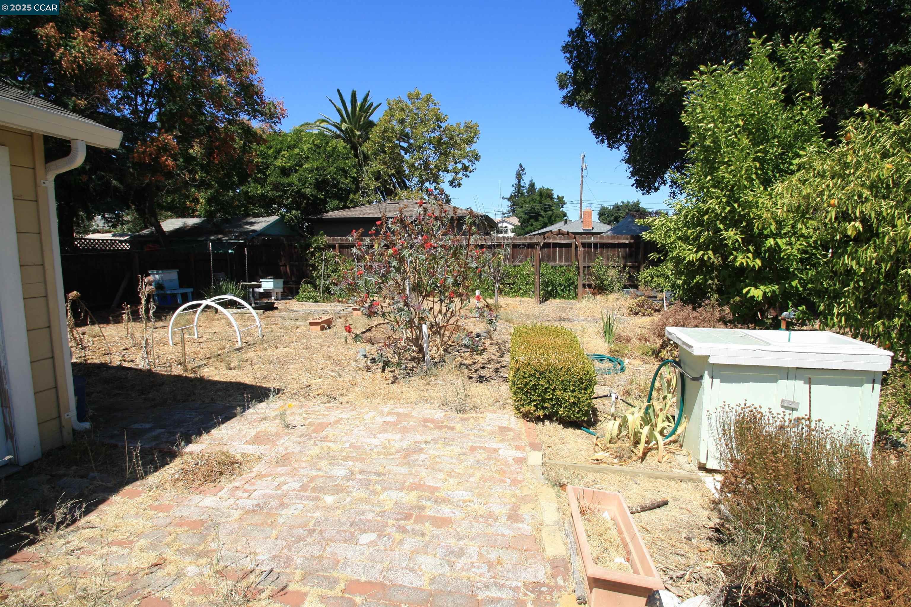 Detail Gallery Image 9 of 35 For 2825 Concord Blvd, Concord,  CA 94519 - 4 Beds | 2 Baths