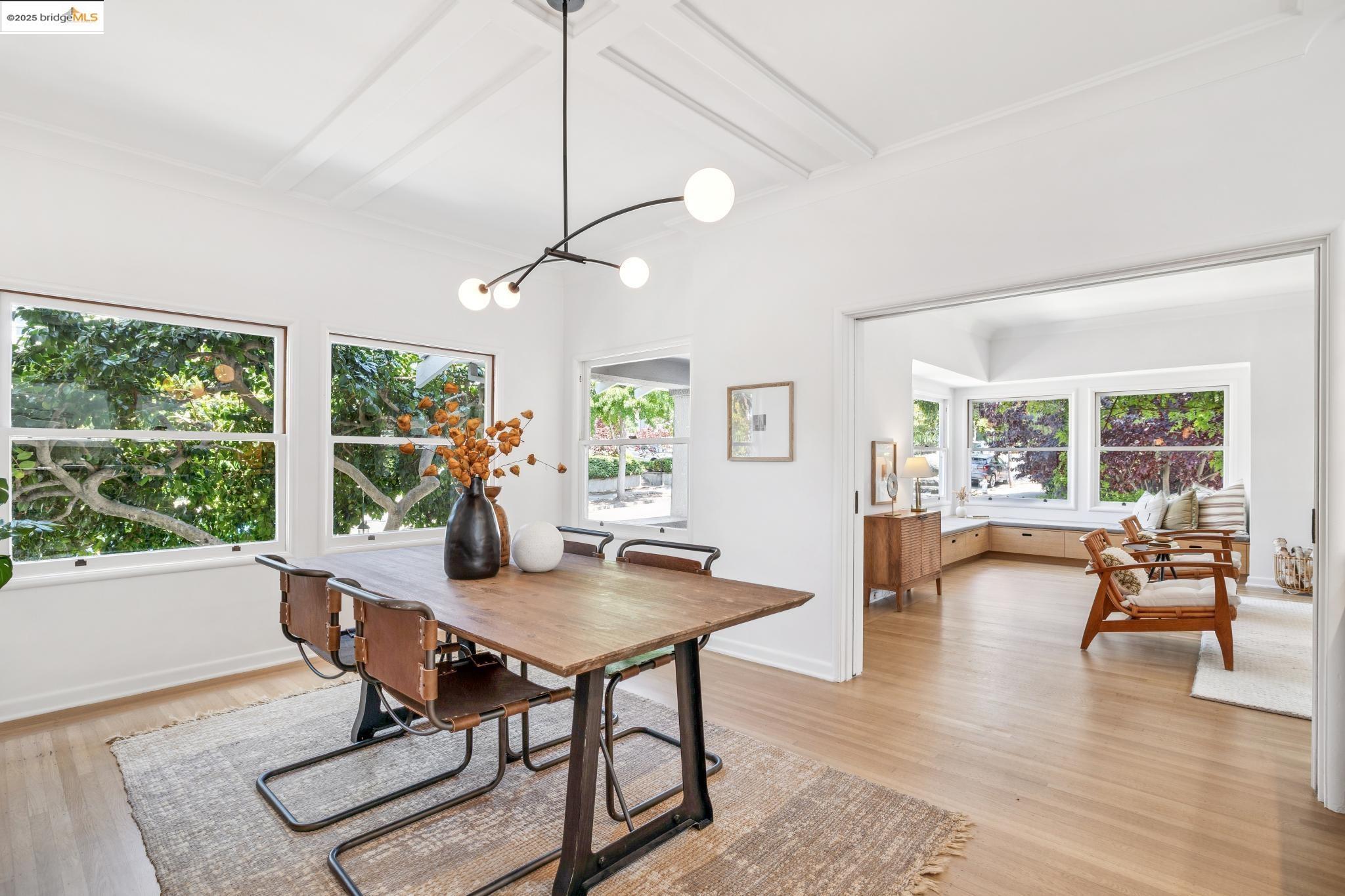 Detail Gallery Image 14 of 45 For 2848 Russell St, Berkeley,  CA 94705 - 3 Beds | 2 Baths