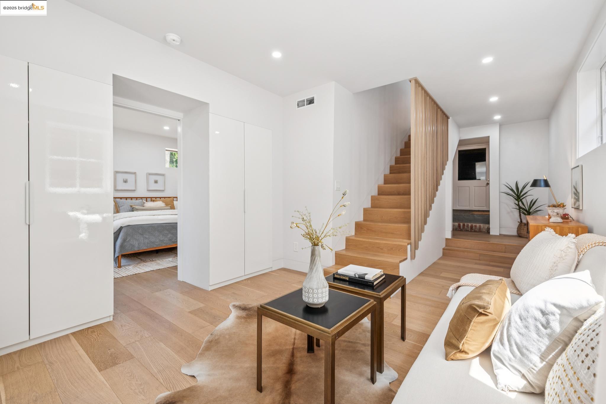Detail Gallery Image 27 of 45 For 2848 Russell St, Berkeley,  CA 94705 - 3 Beds | 2 Baths
