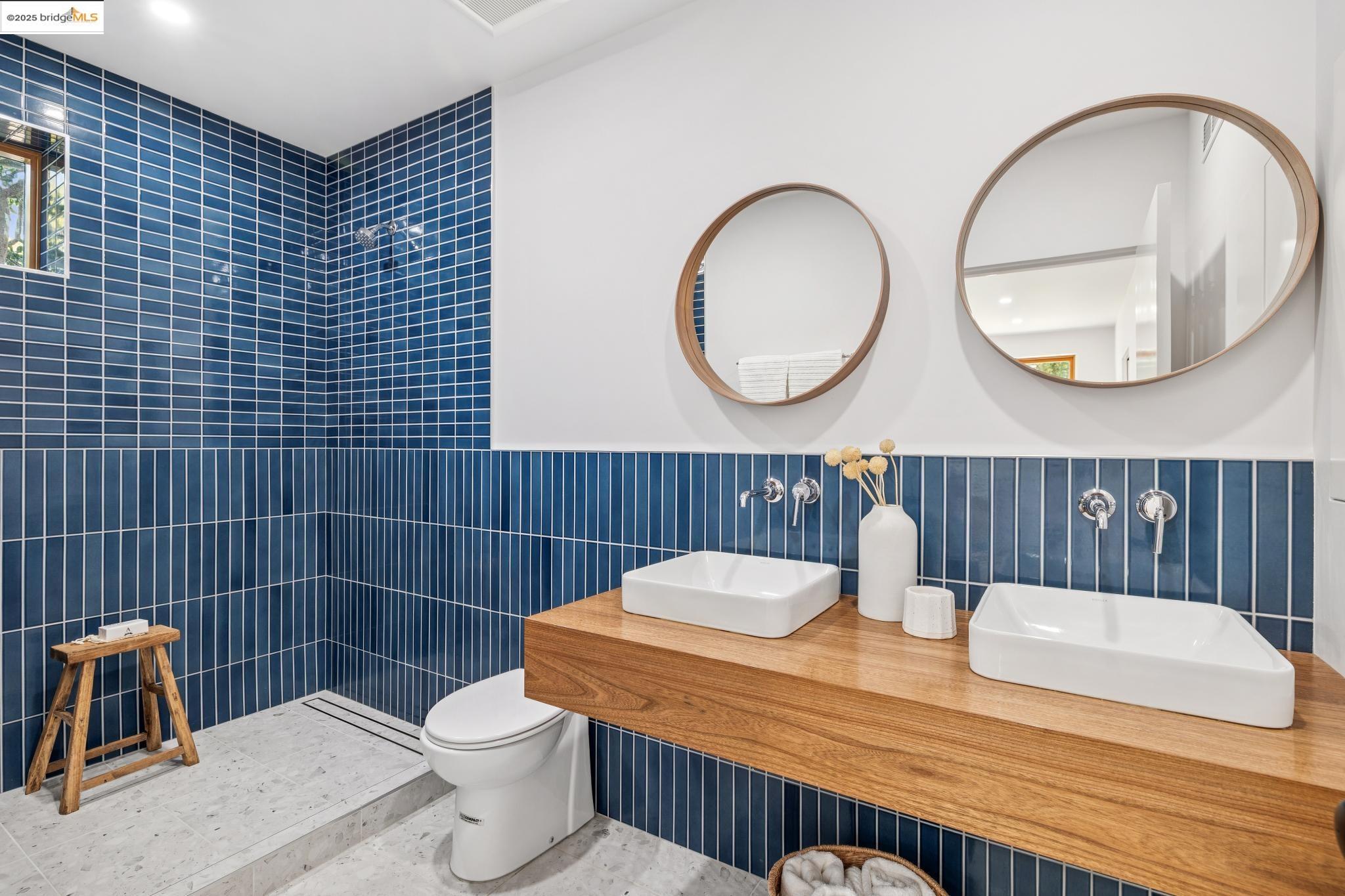 Detail Gallery Image 29 of 45 For 2848 Russell St, Berkeley,  CA 94705 - 3 Beds | 2 Baths