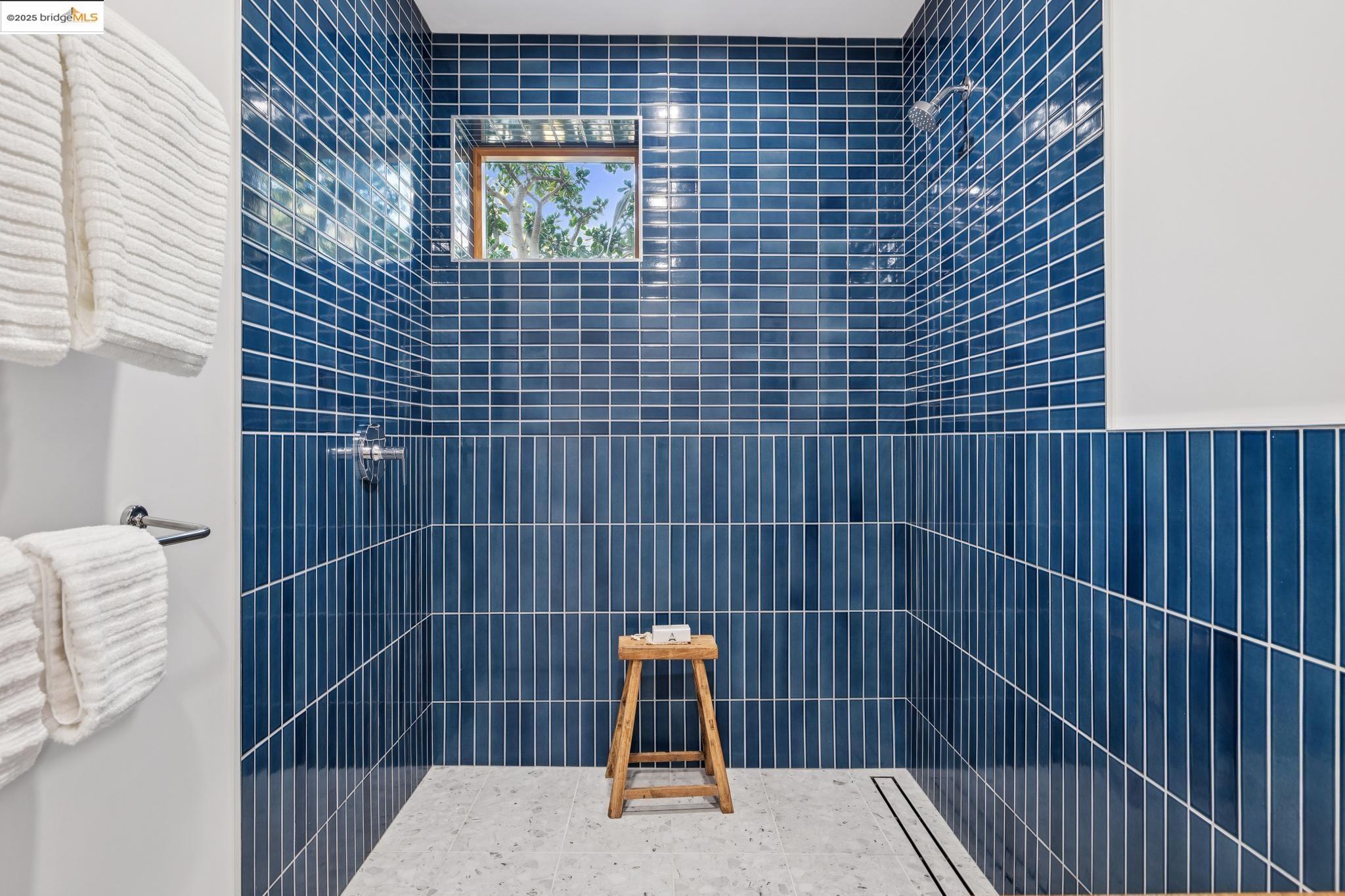 Detail Gallery Image 31 of 45 For 2848 Russell St, Berkeley,  CA 94705 - 3 Beds | 2 Baths