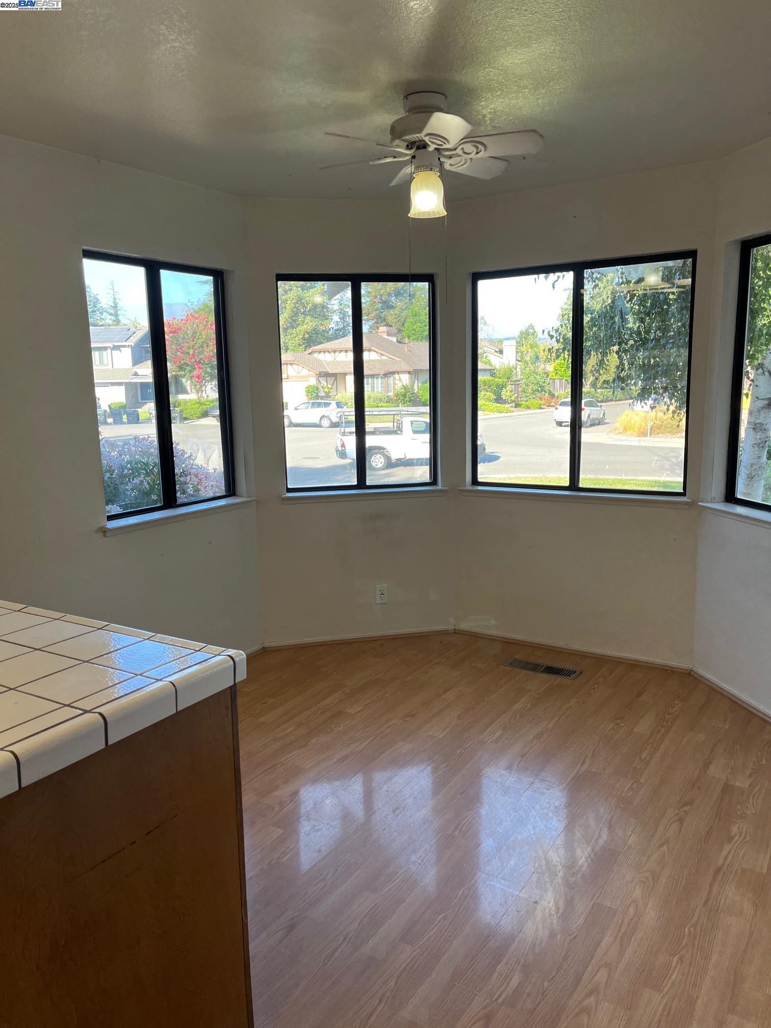 Detail Gallery Image 17 of 26 For 3854 Phoebe Ct, Pleasanton,  CA 94566 - 3 Beds | 2 Baths