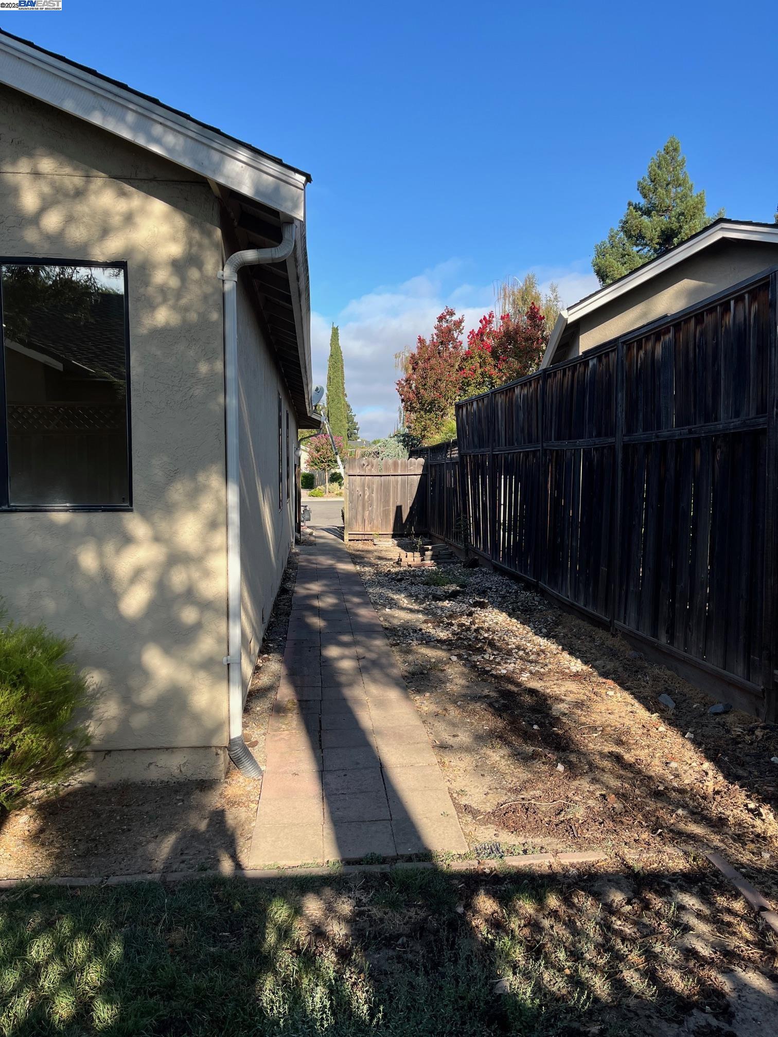Detail Gallery Image 25 of 26 For 3854 Phoebe Ct, Pleasanton,  CA 94566 - 3 Beds | 2 Baths