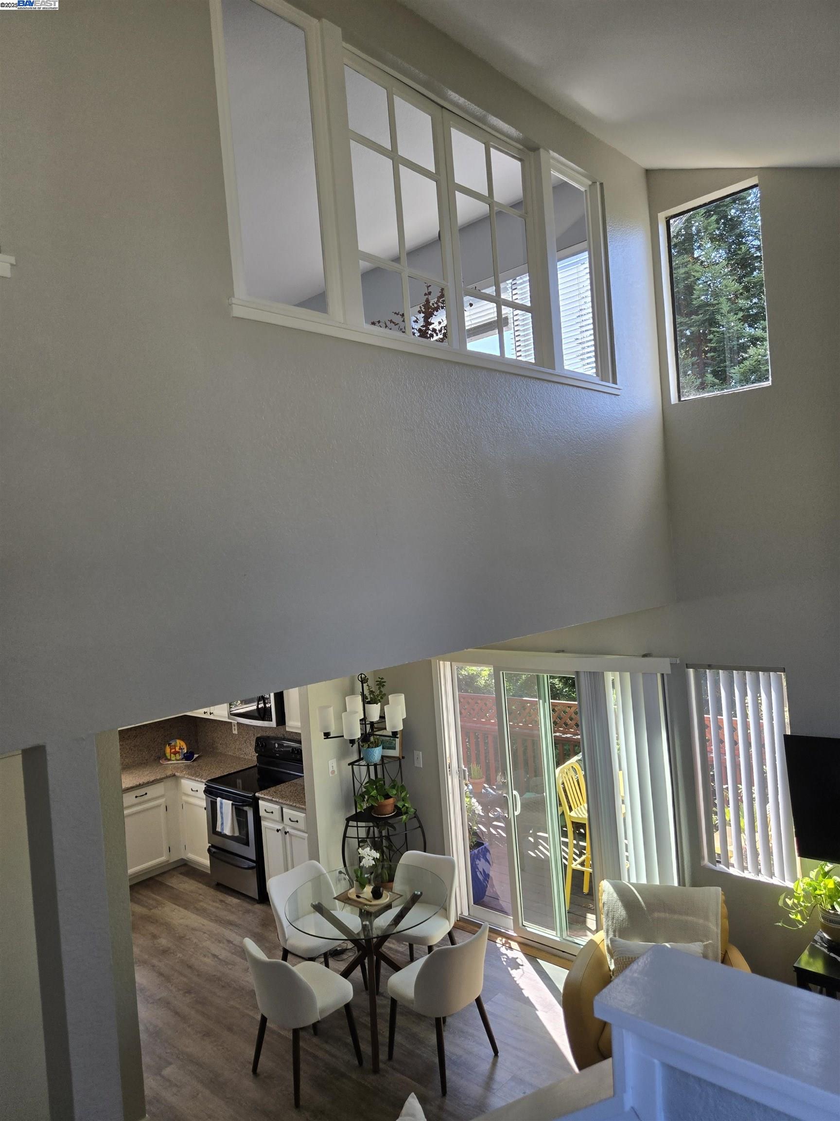 Detail Gallery Image 26 of 58 For 3687 Maple Ave #9,  Oakland,  CA 94602 - 3 Beds | 1/1 Baths