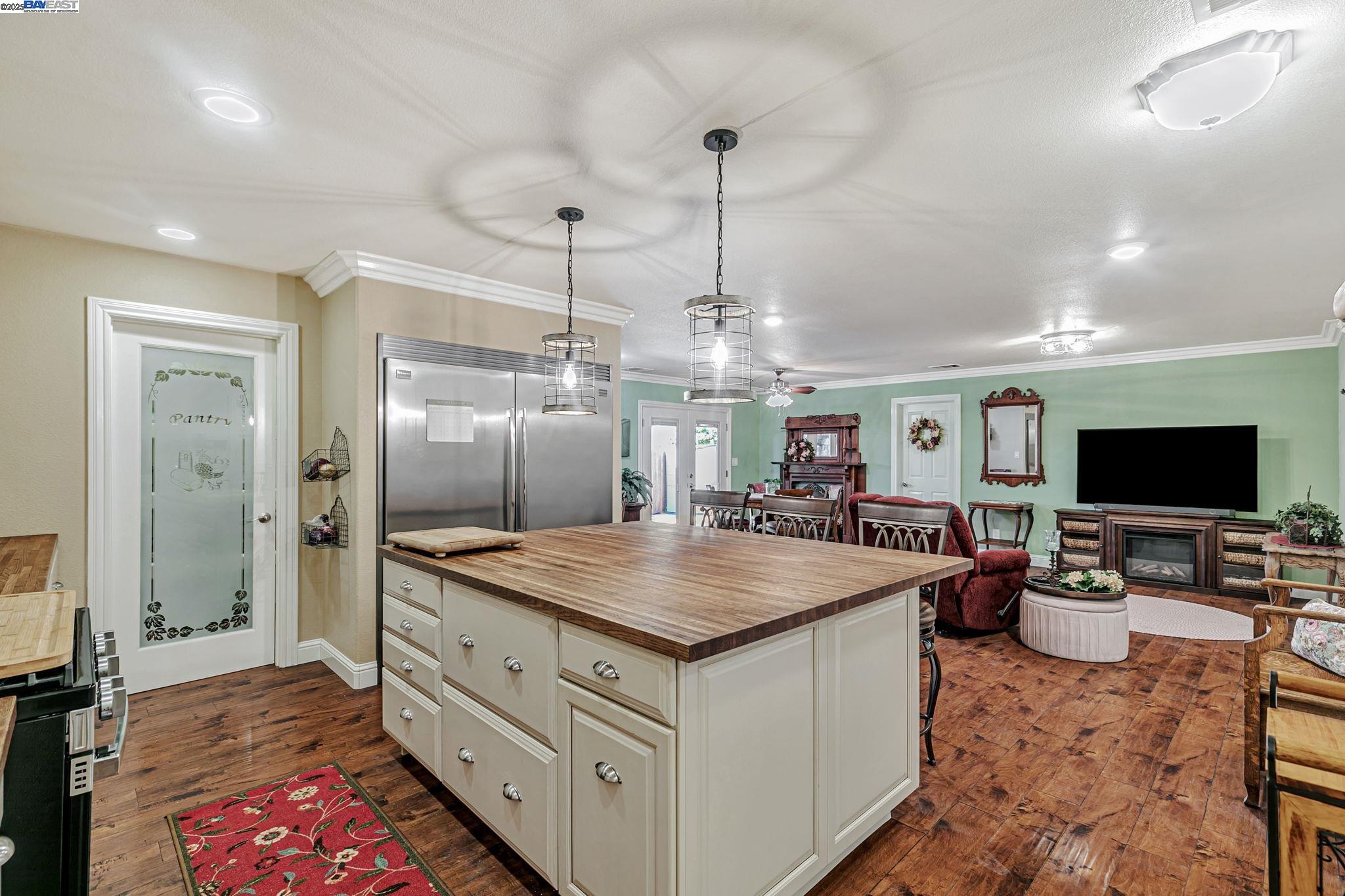 Detail Gallery Image 14 of 52 For 337 I St, Fremont,  CA 94536 - 4 Beds | 2 Baths