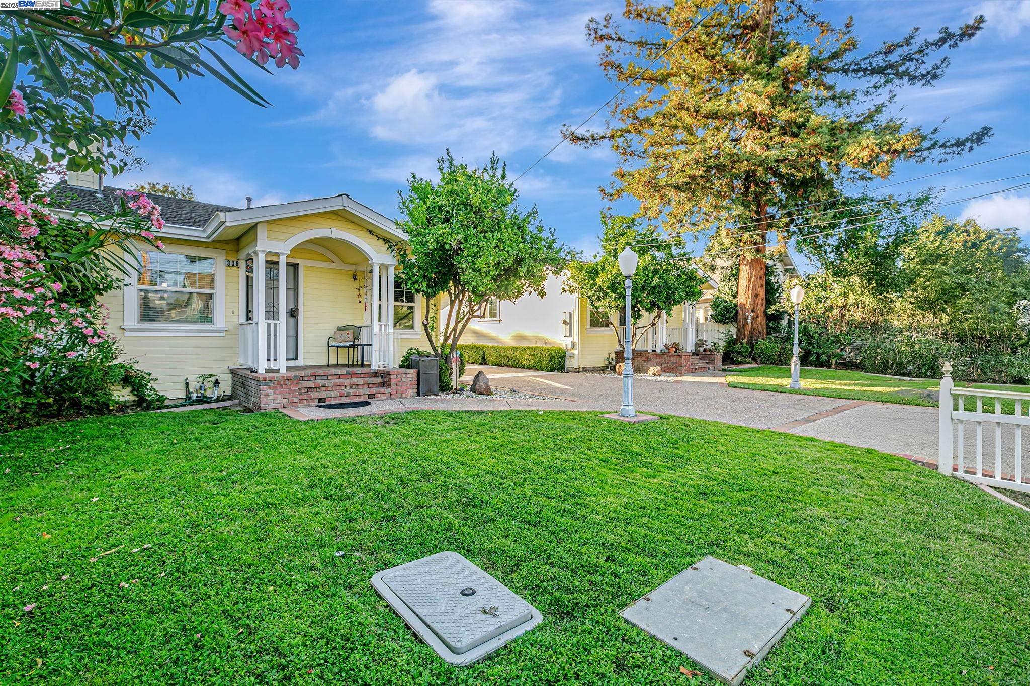 Detail Gallery Image 5 of 52 For 337 I St, Fremont,  CA 94536 - 4 Beds | 2 Baths