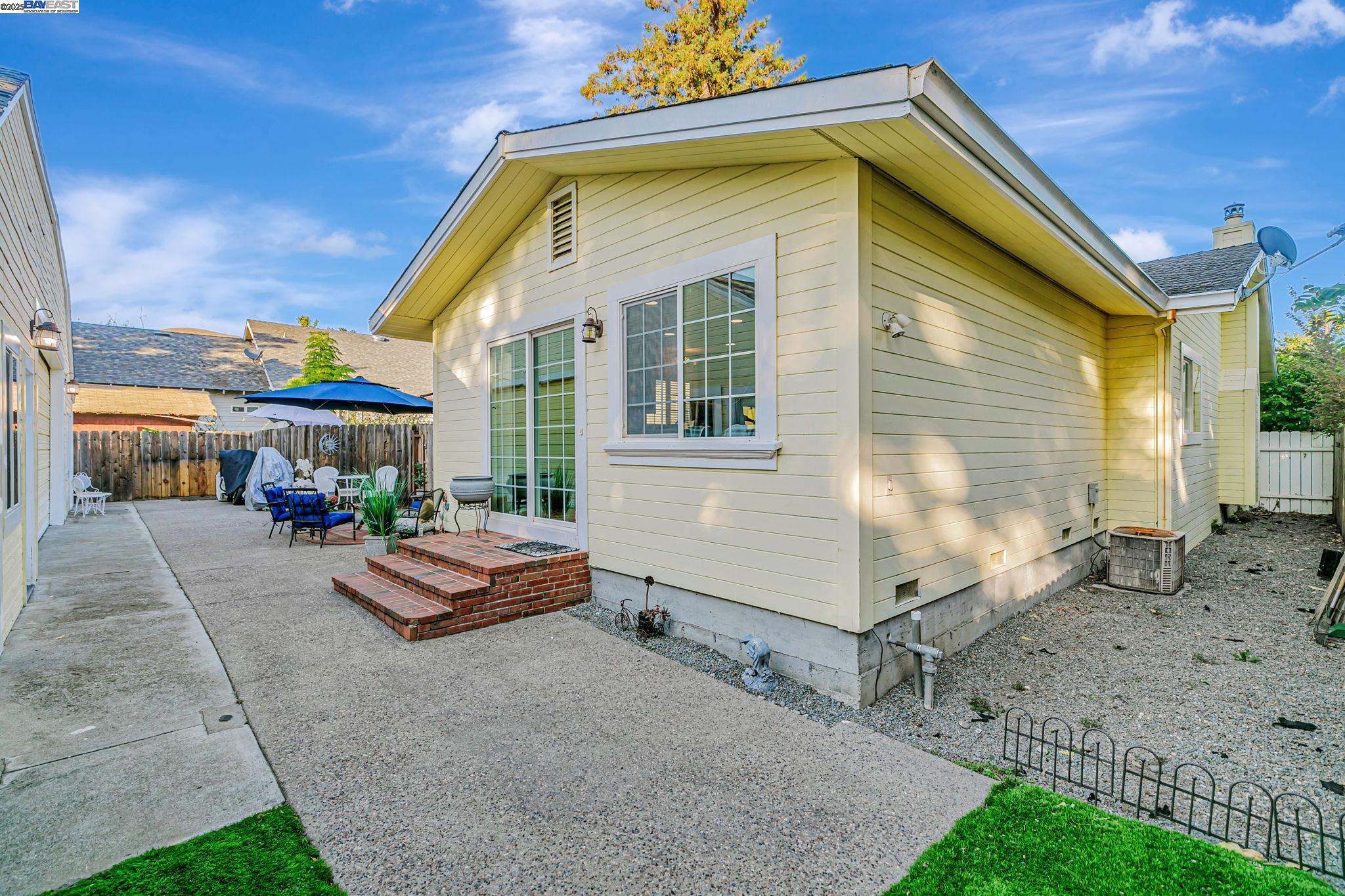 Detail Gallery Image 42 of 52 For 337 I St, Fremont,  CA 94536 - 4 Beds | 2 Baths