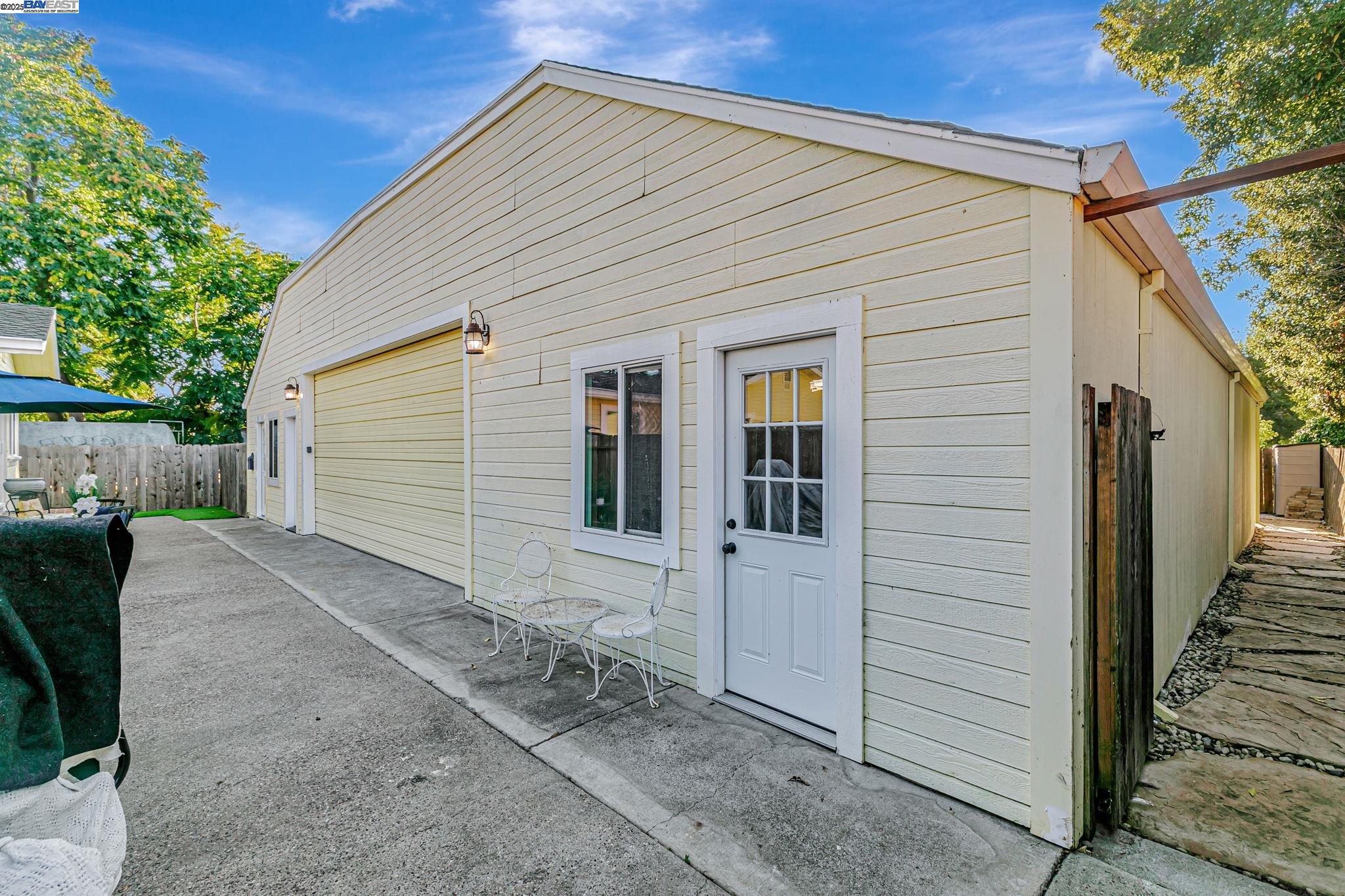 Detail Gallery Image 43 of 52 For 337 I St, Fremont,  CA 94536 - 4 Beds | 2 Baths