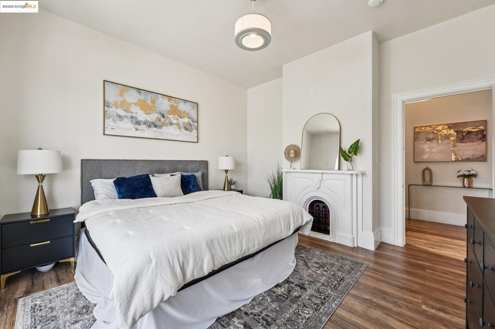 Detail Gallery Image 15 of 55 For 1549 5th Ave, Oakland,  CA 94606 - 4 Beds | 2 Baths