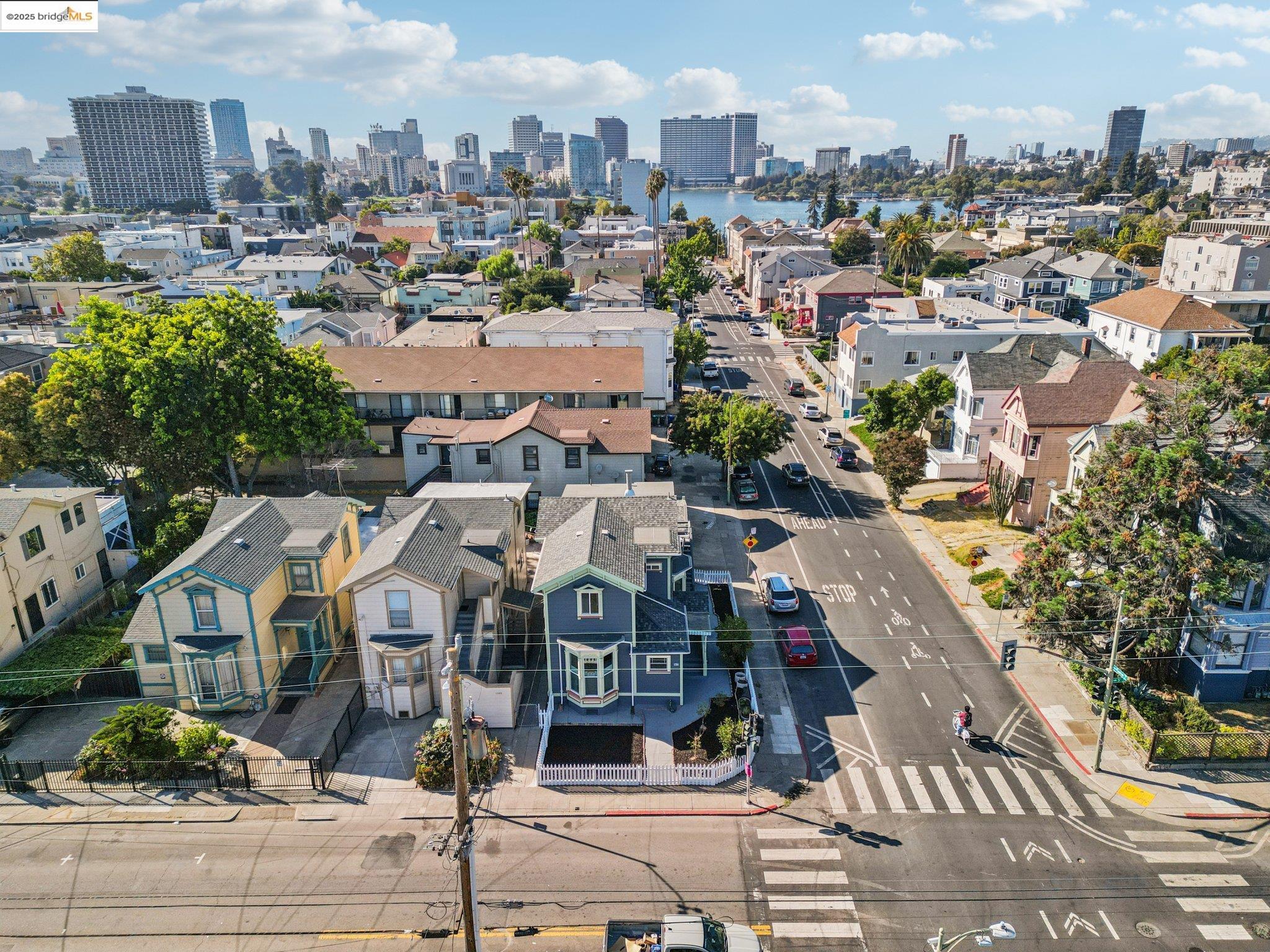 Detail Gallery Image 30 of 55 For 1549 5th Ave, Oakland,  CA 94606 - 4 Beds | 2 Baths