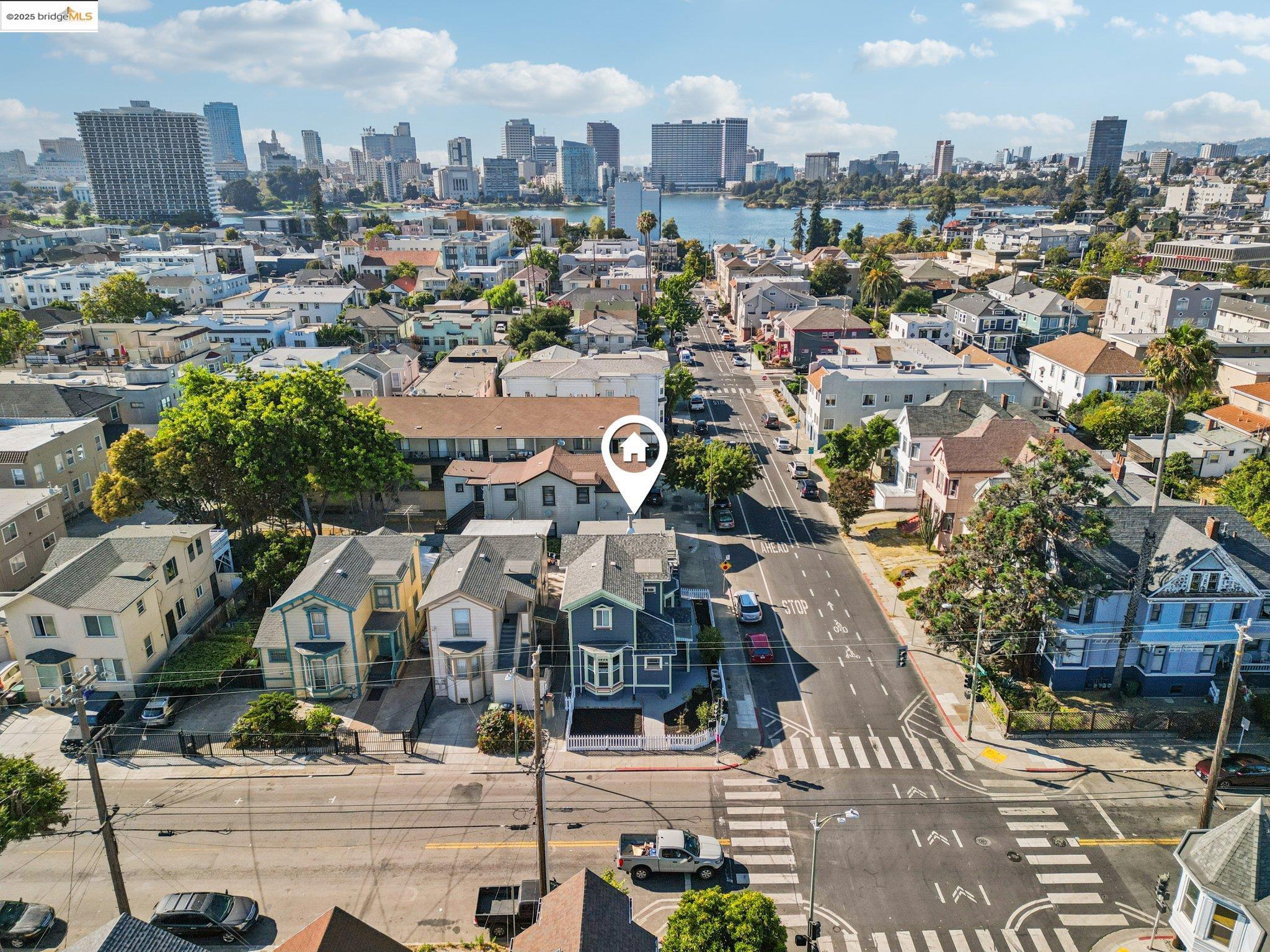 Detail Gallery Image 31 of 55 For 1549 5th Ave, Oakland,  CA 94606 - 4 Beds | 2 Baths