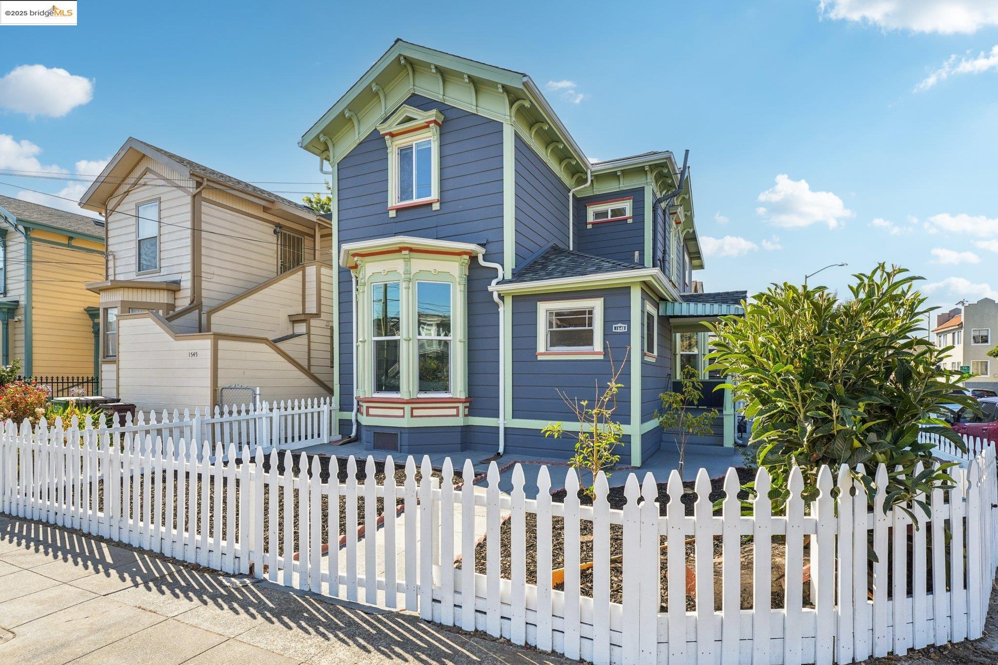 Detail Gallery Image 35 of 55 For 1549 5th Ave, Oakland,  CA 94606 - 4 Beds | 2 Baths