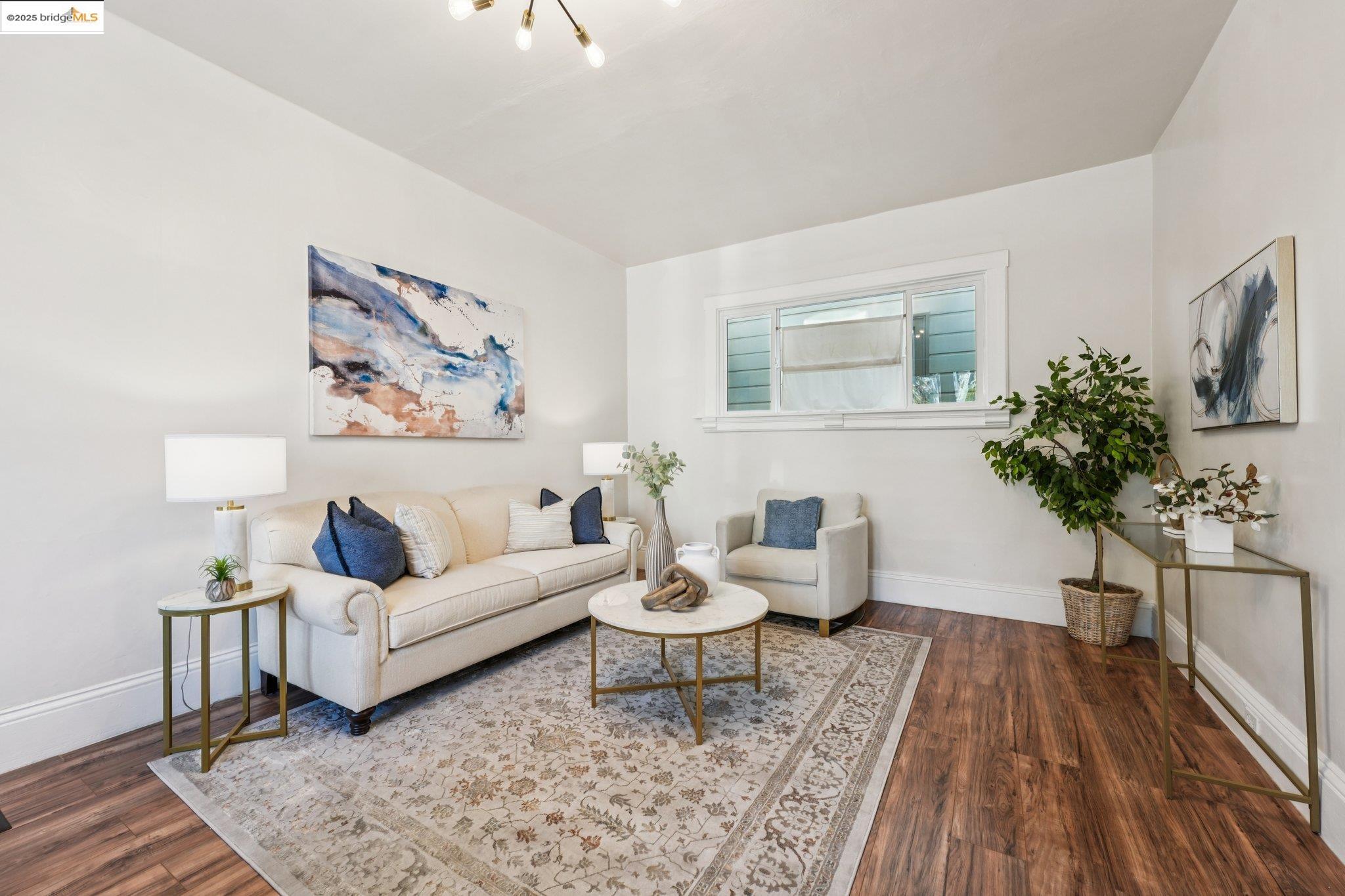 Detail Gallery Image 38 of 55 For 1549 5th Ave, Oakland,  CA 94606 - 4 Beds | 2 Baths