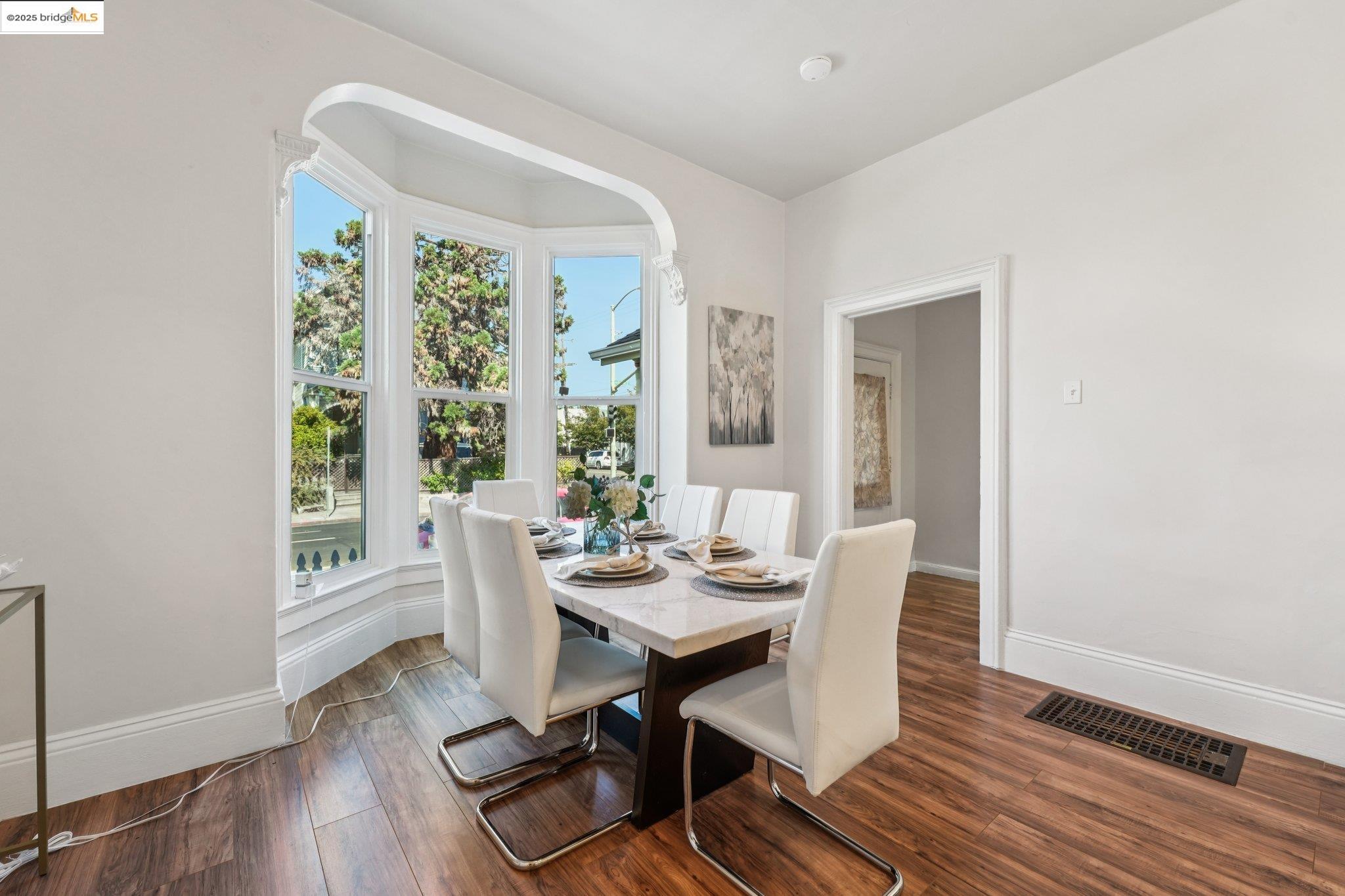 Detail Gallery Image 51 of 55 For 1549 5th Ave, Oakland,  CA 94606 - 4 Beds | 2 Baths