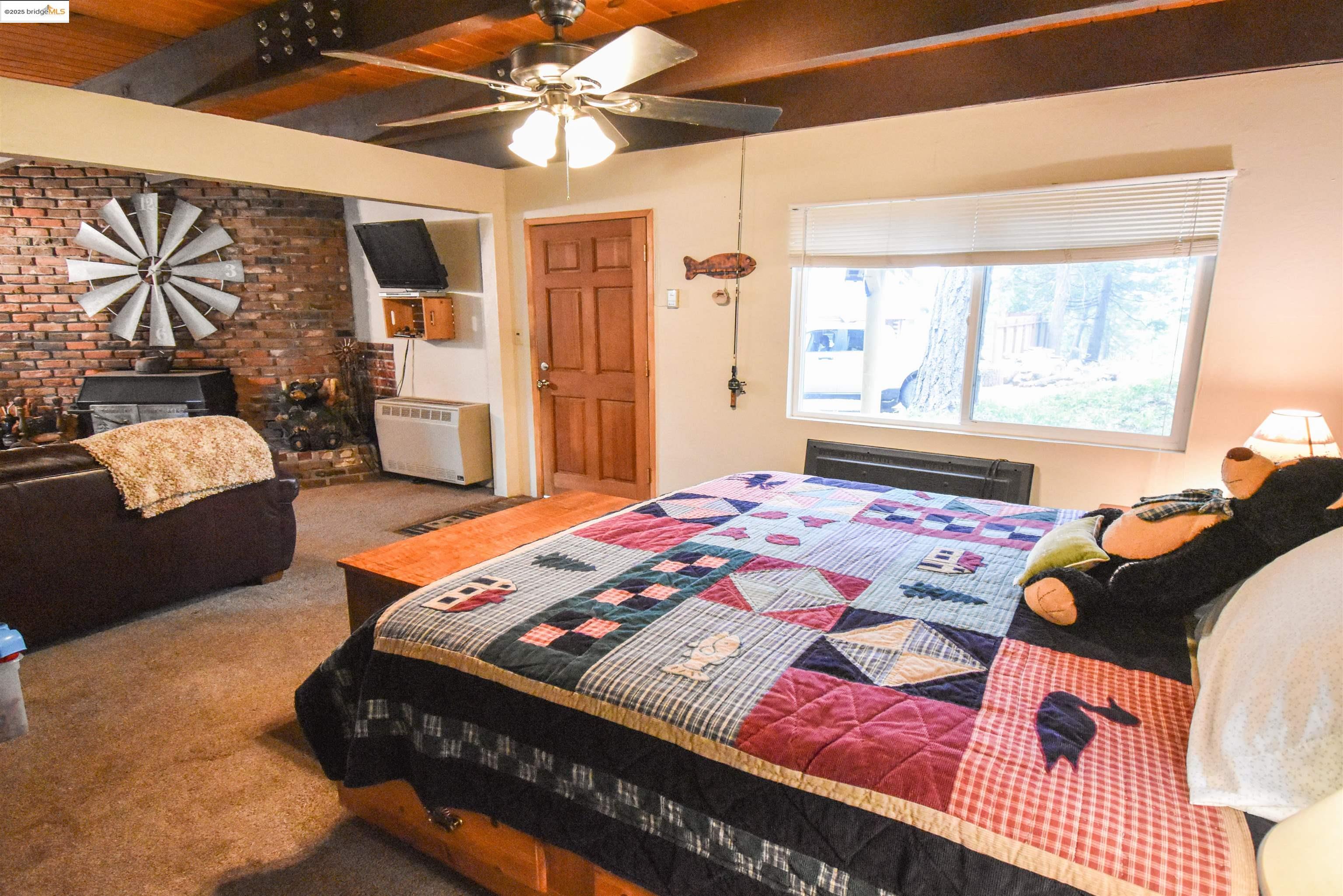 Detail Gallery Image 14 of 27 For 21996 Sunrise Dr, Mi Wuk Village,  CA 95346 - 2 Beds | 1 Baths